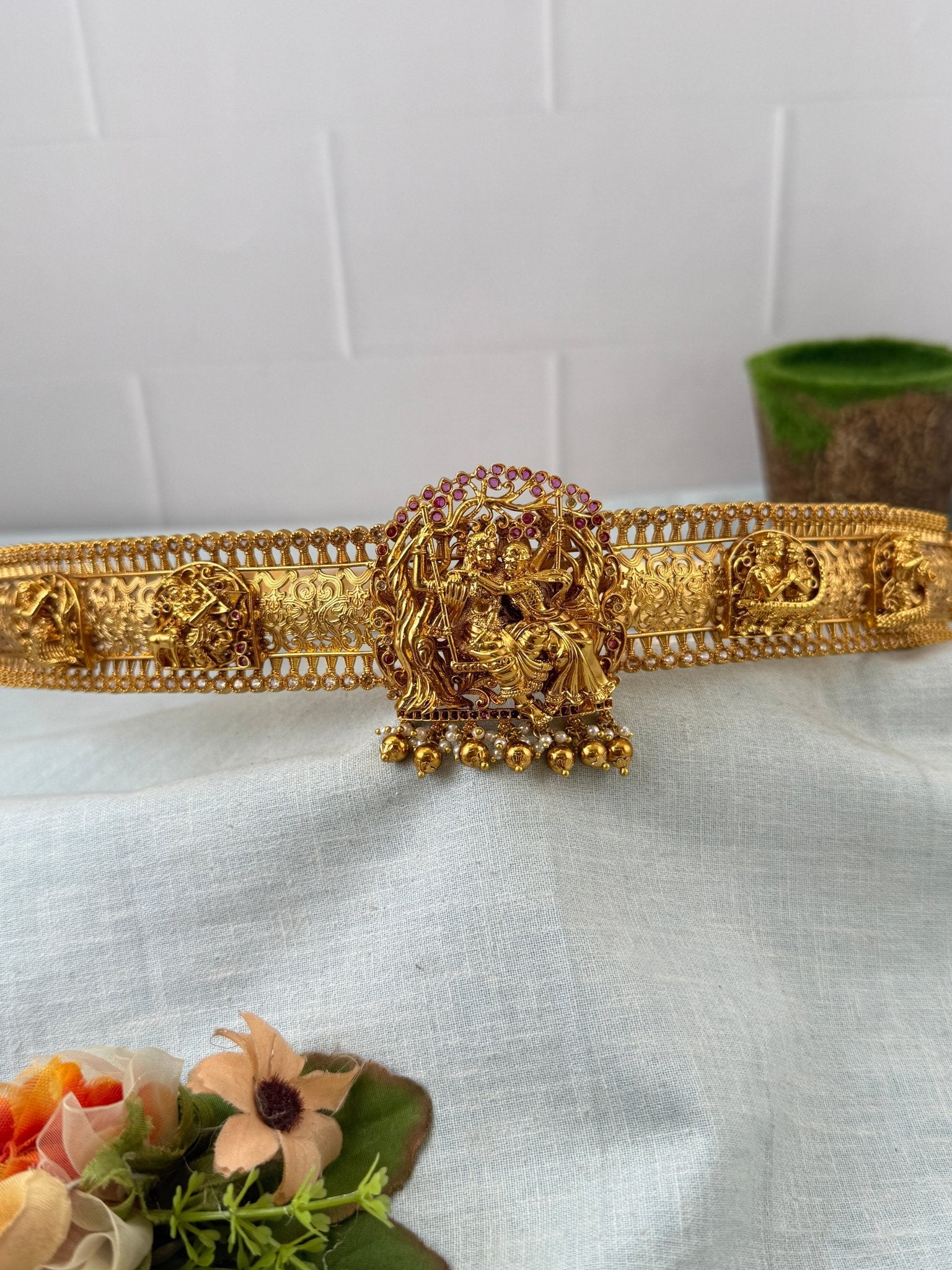 Royal Antique Radha Krishna Vaddanam Kamarbandh 8111 - Mahilas