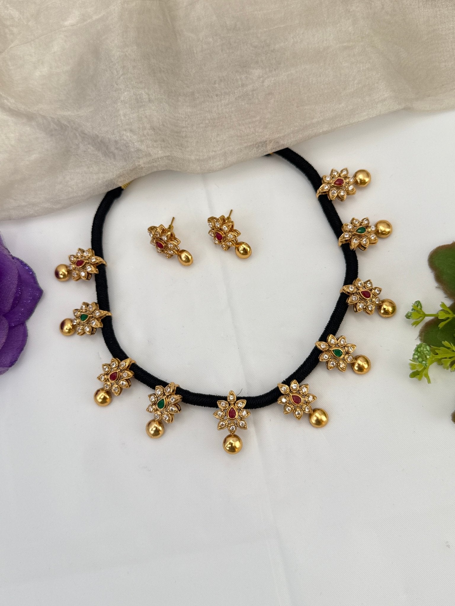 Royal Antique Rope Short Necklace Set 1036 - Mahilas