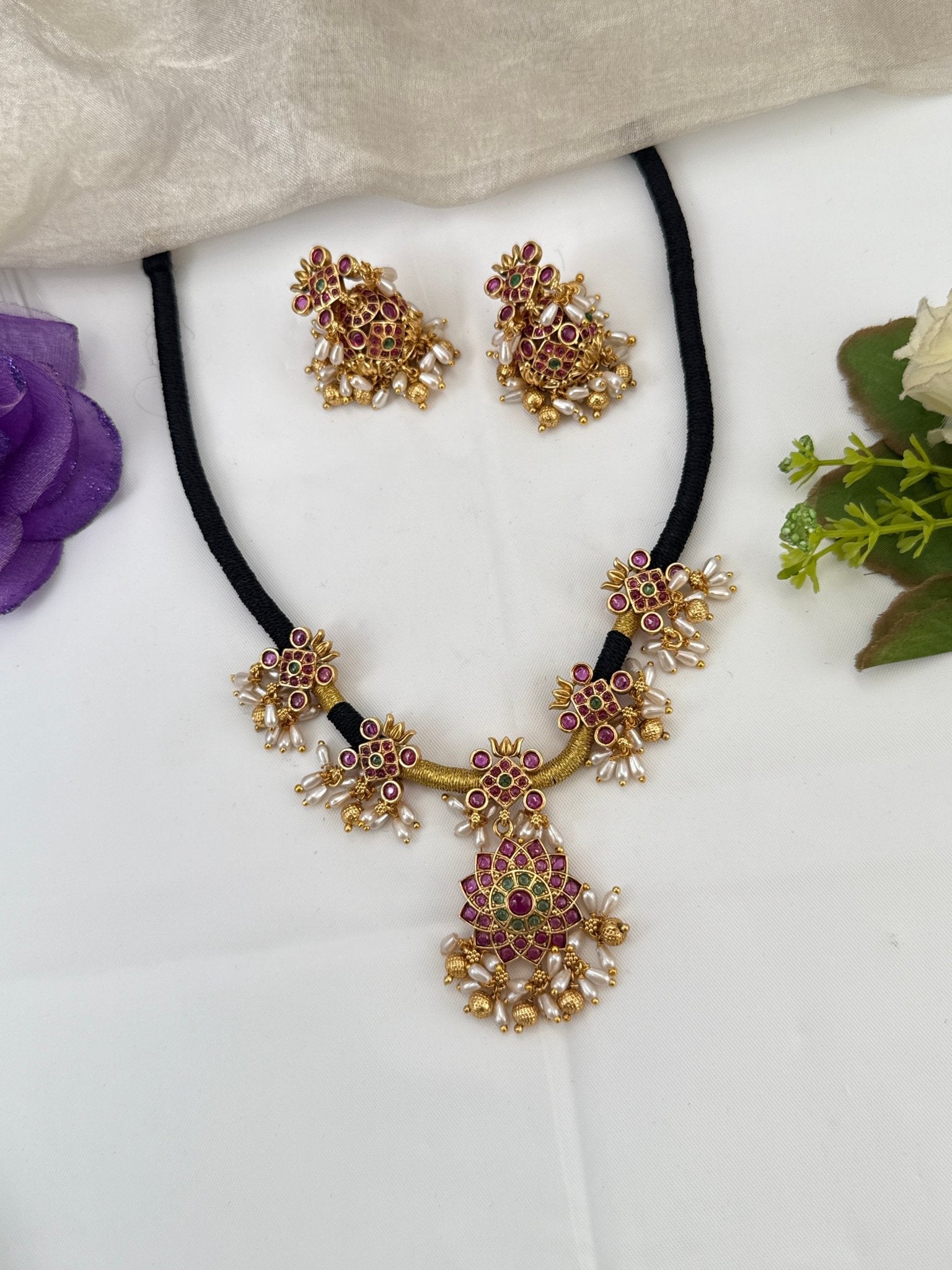 Royal Antique Rope Short Necklace Set 1038 - Mahilas