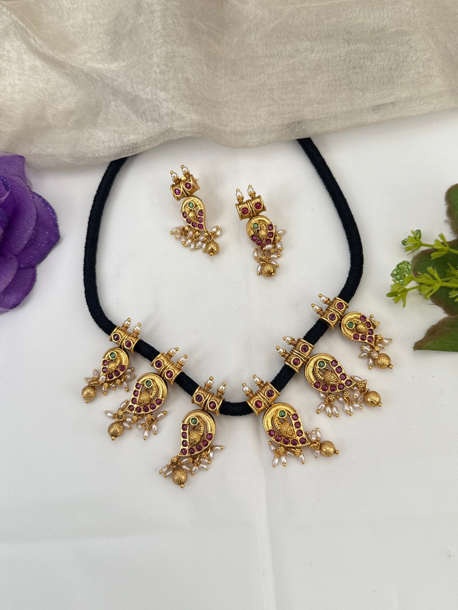 Royal Antique Rope Short Necklace Set 1040 - Mahilas