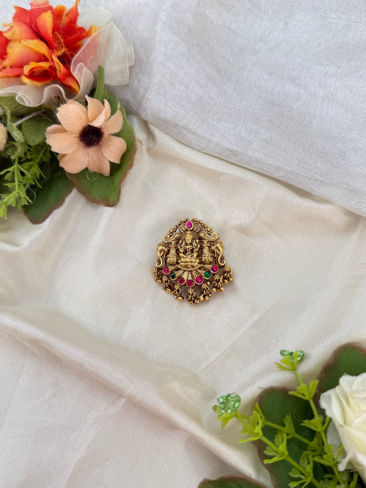 Royal Antique Saree Pin 2058 - Mahilas