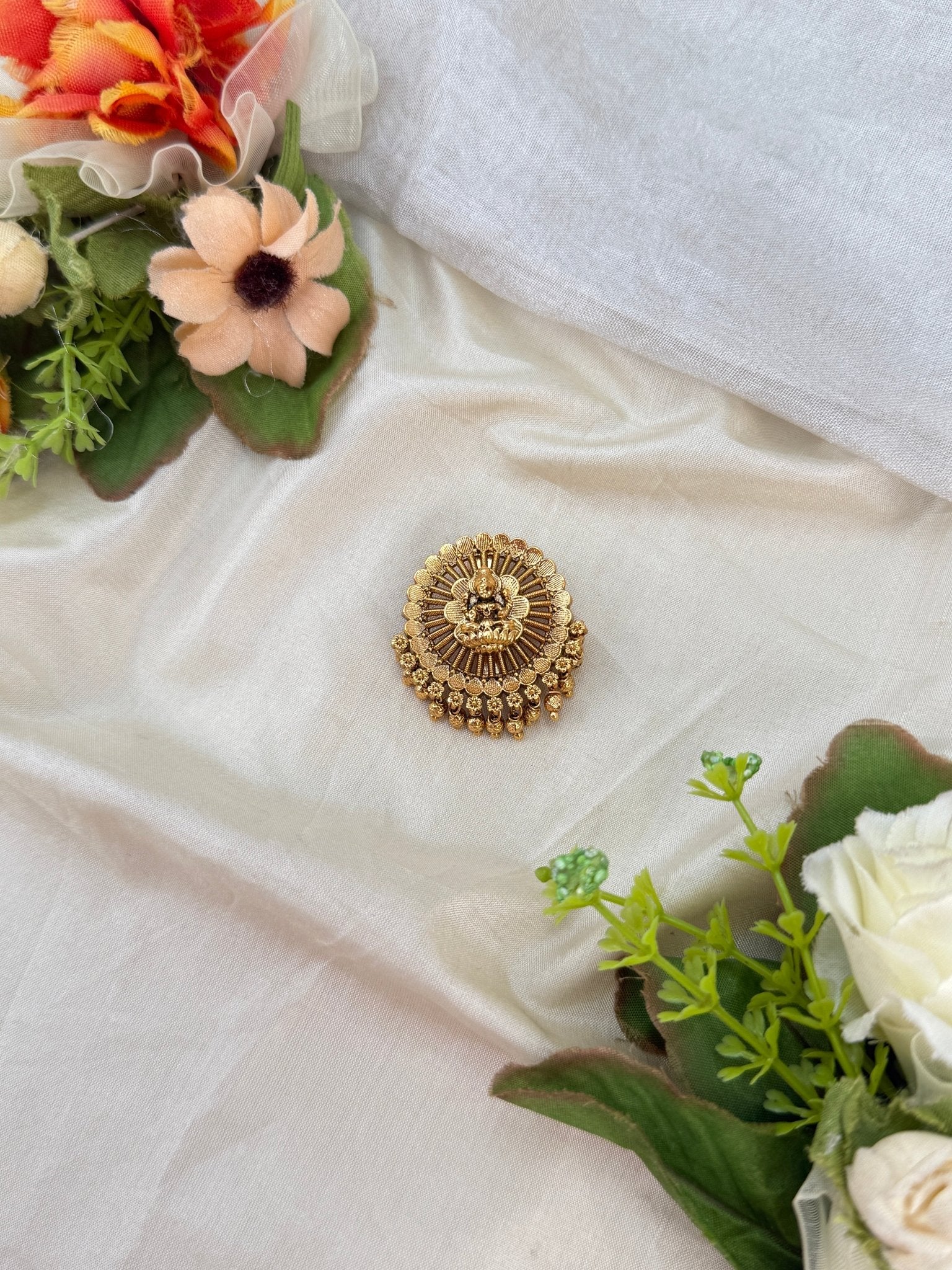 Royal Antique Saree Pin 2071 - Mahilas