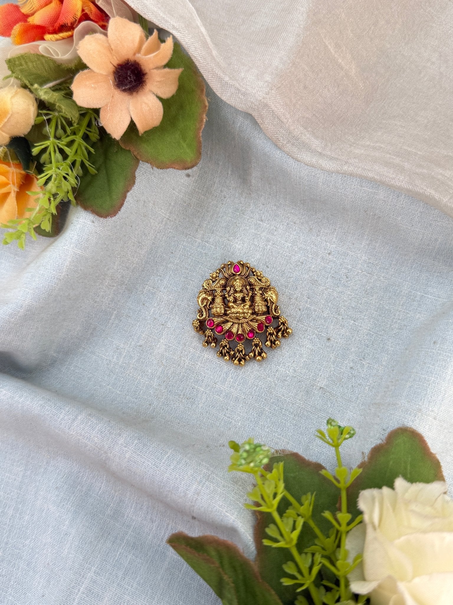 Royal Antique Saree Pin 2075 - Mahilas