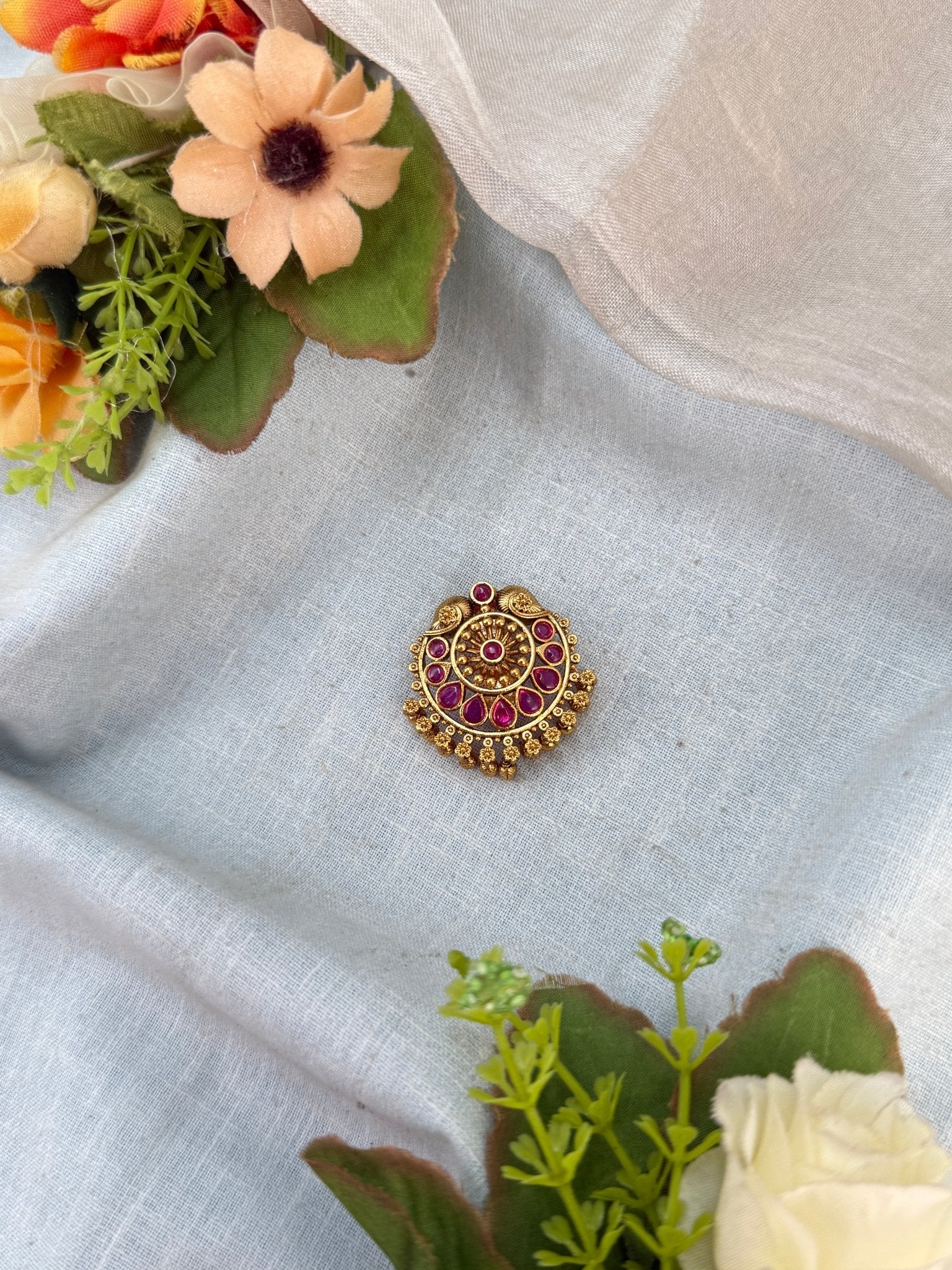 Royal Antique Saree Pin 2077 - Mahilas