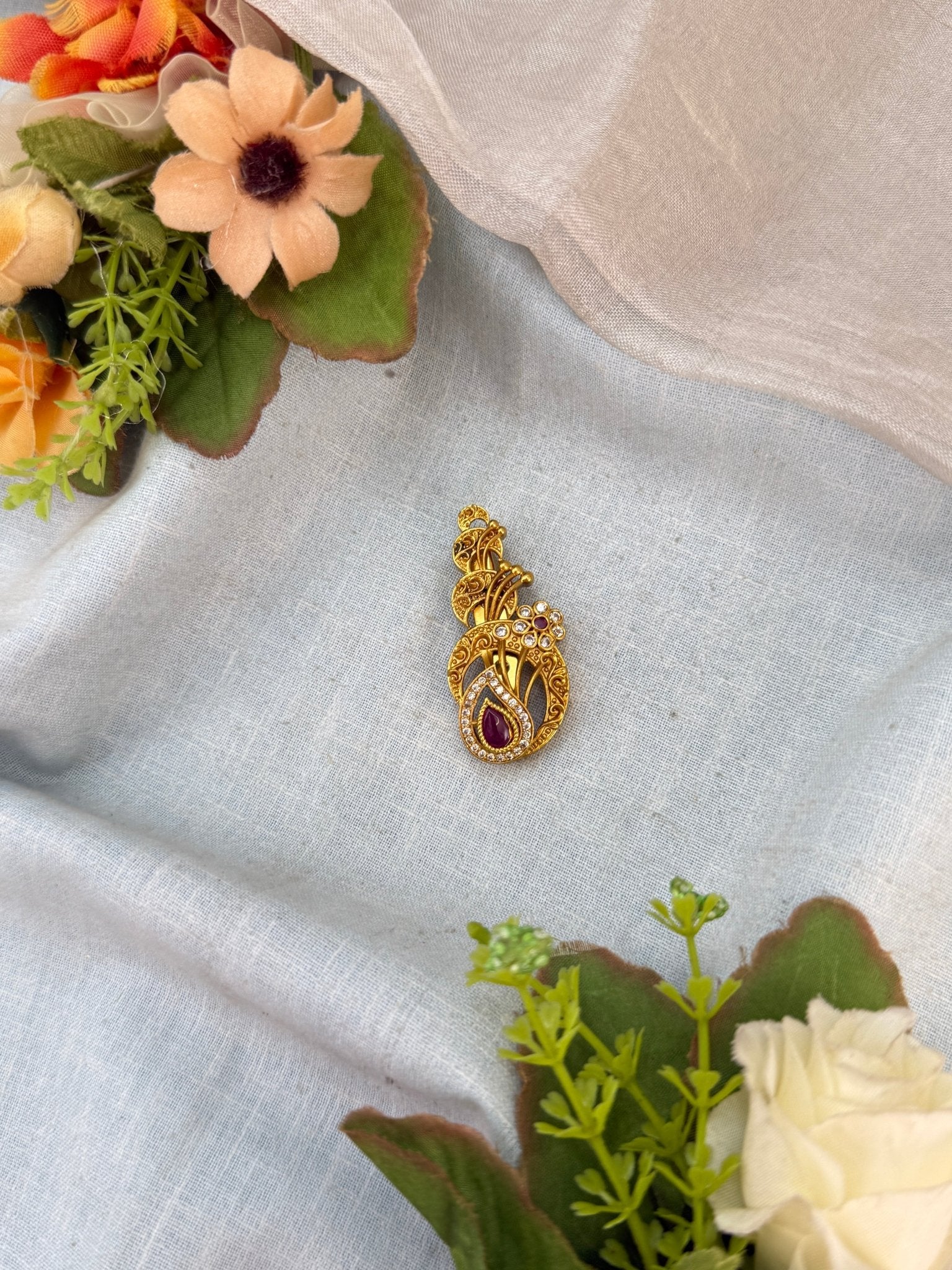 Royal Antique Saree Pin 2079 - Mahilas