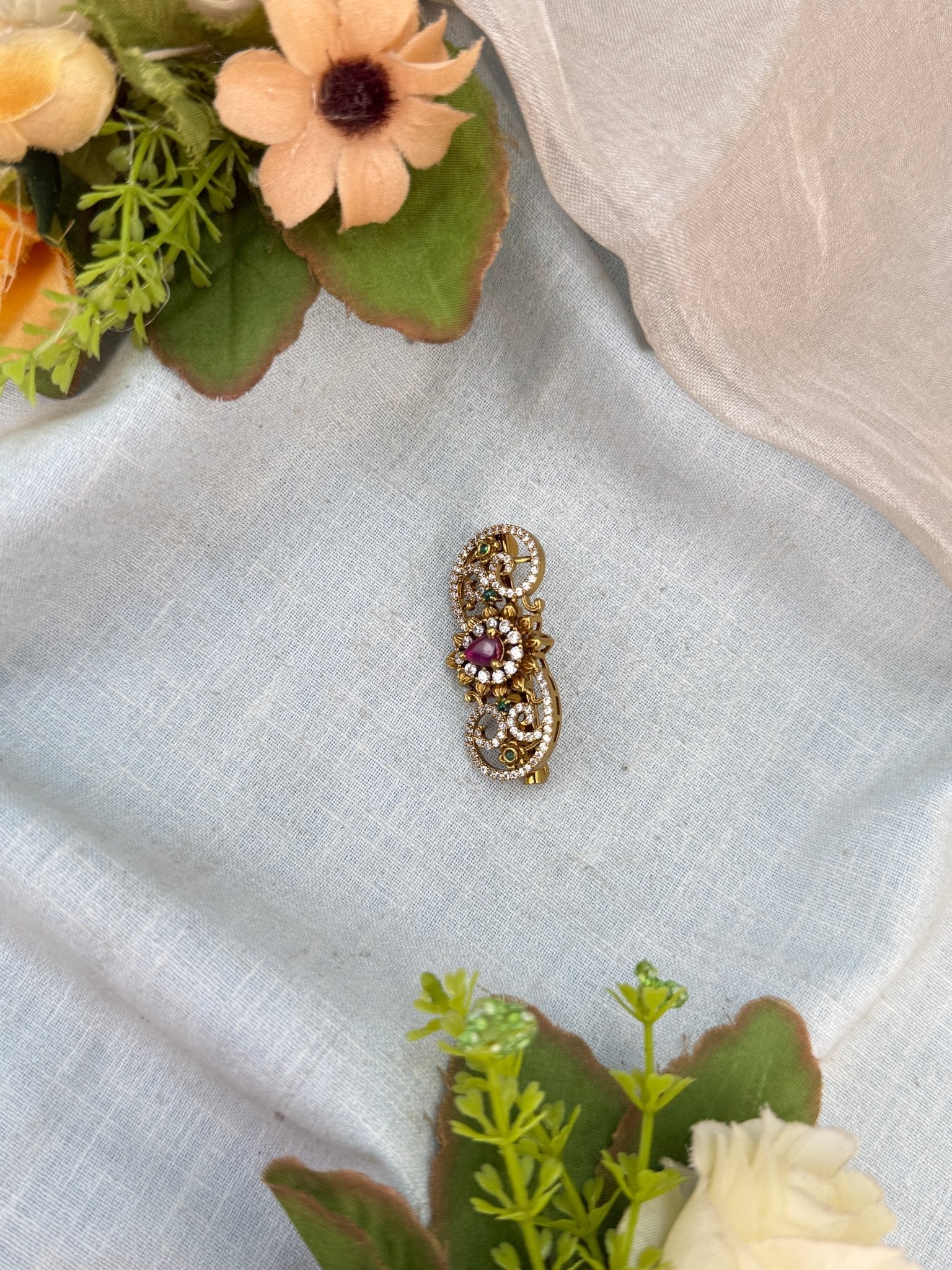 Royal Antique Saree Pin 2089 - Mahilas