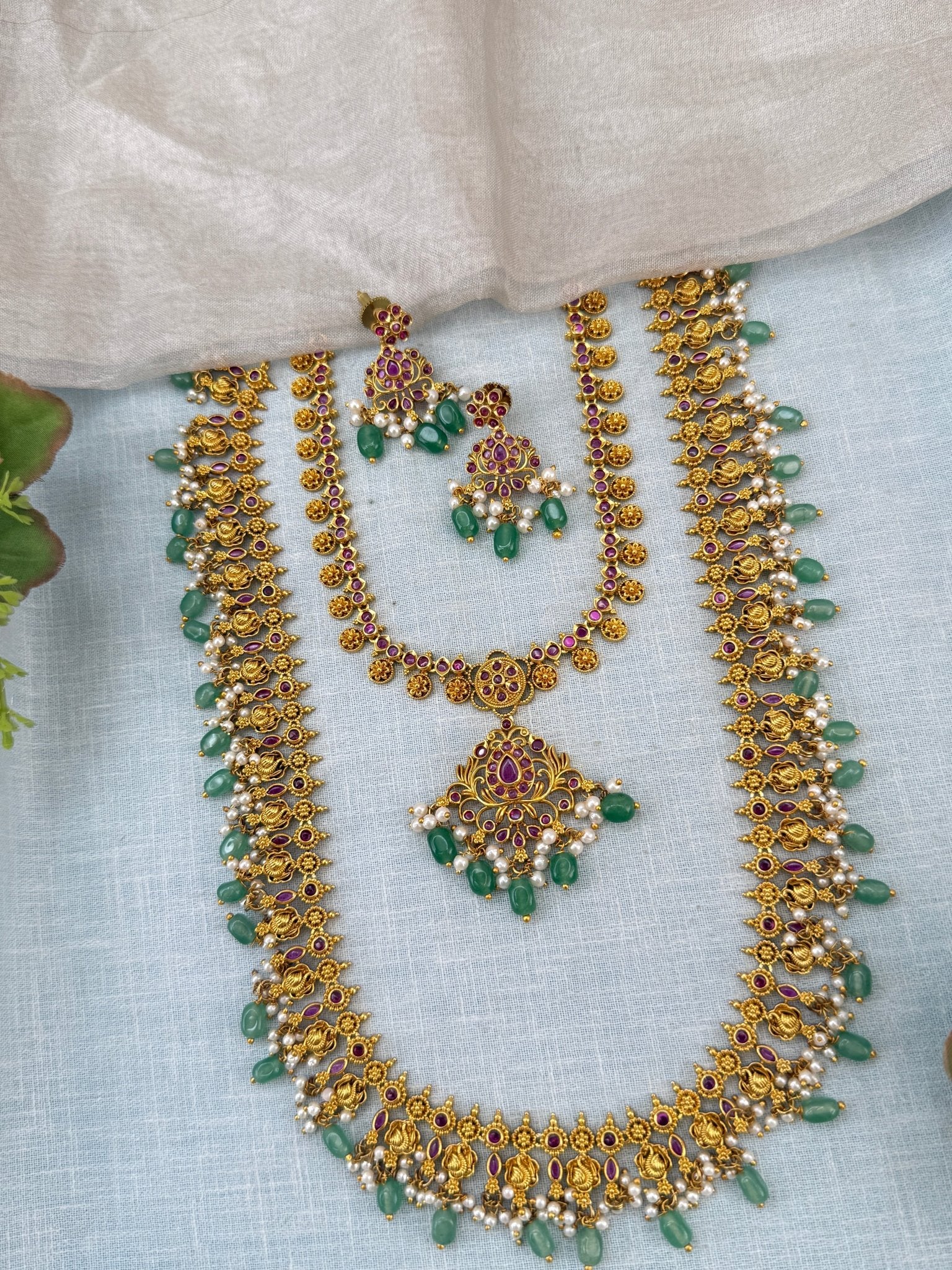 Royal Antique Semi Bridal Necklace Set 1155 - Mahilas