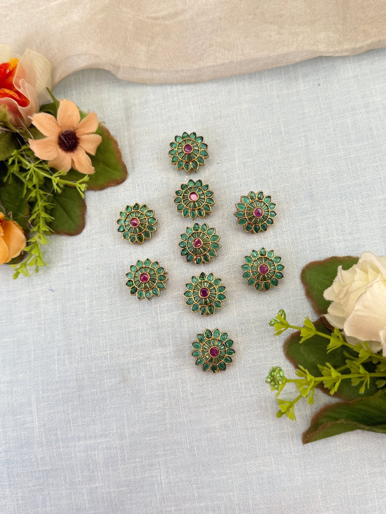 Royal Antique Set of 9 Jadebille 3138 - Mahilas