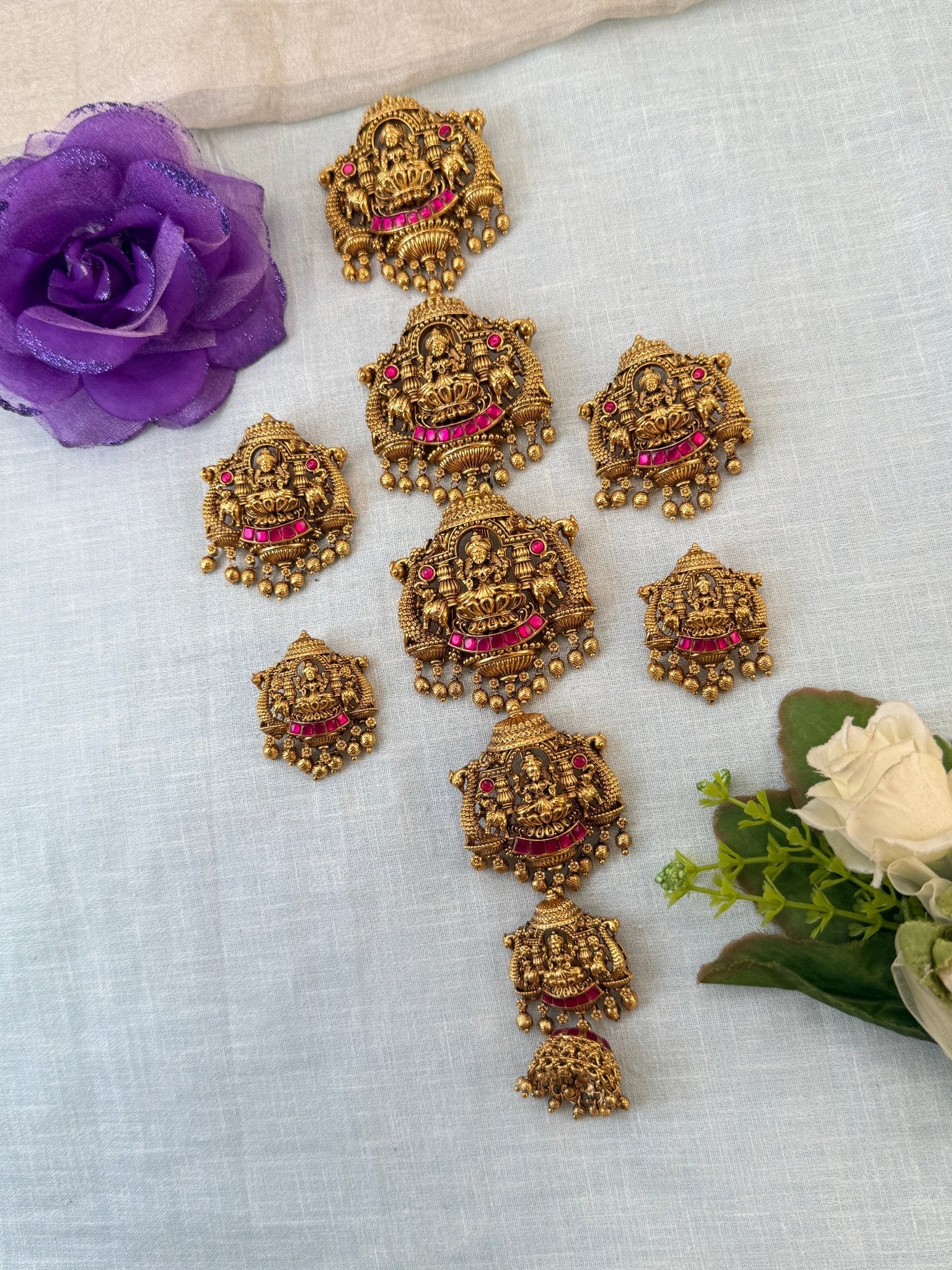 Royal Antique Set of 9 Jadebille 3158 - Mahilas