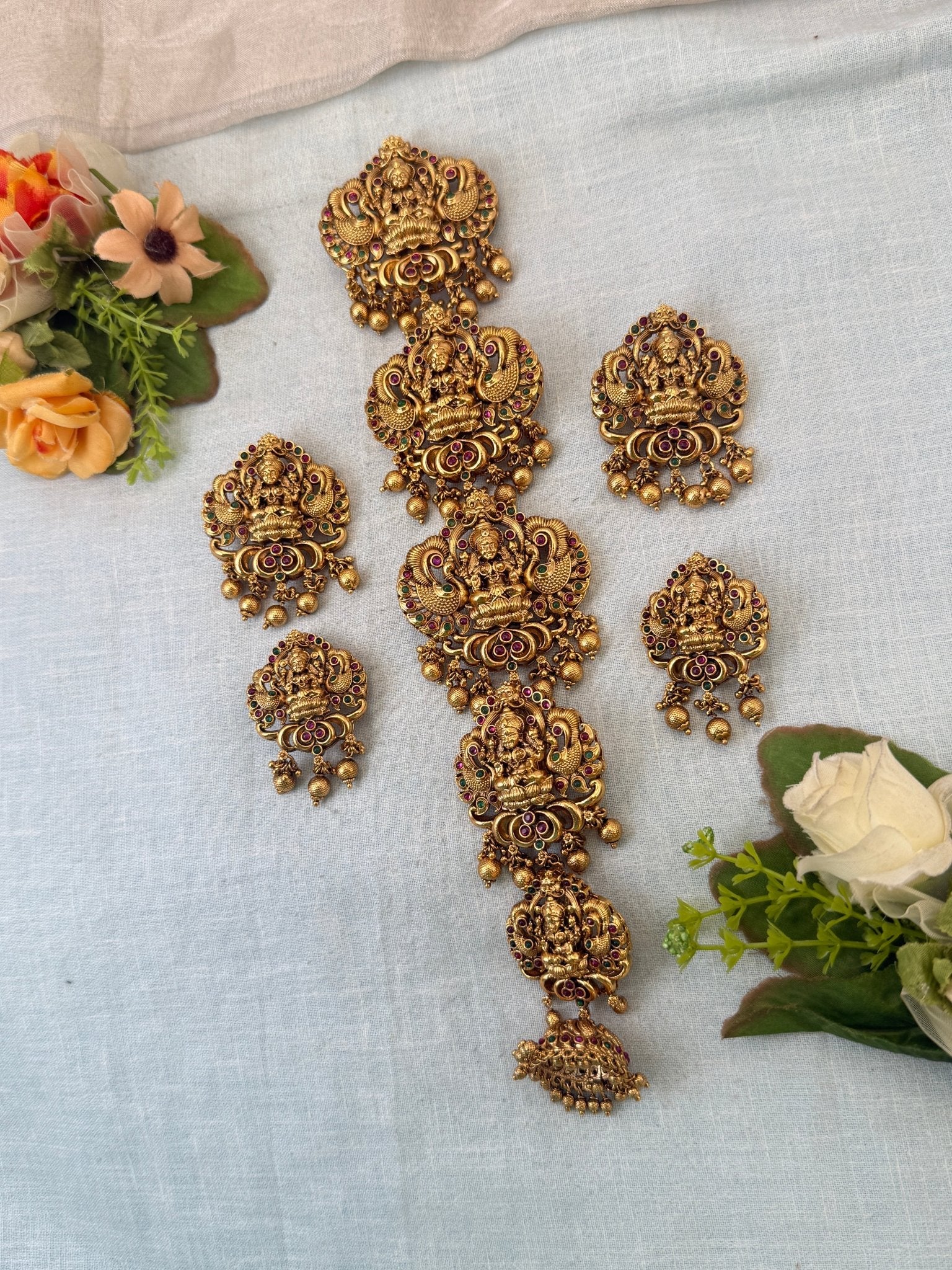 Royal Antique Set of 9 Jadebille 3178 - Mahilas