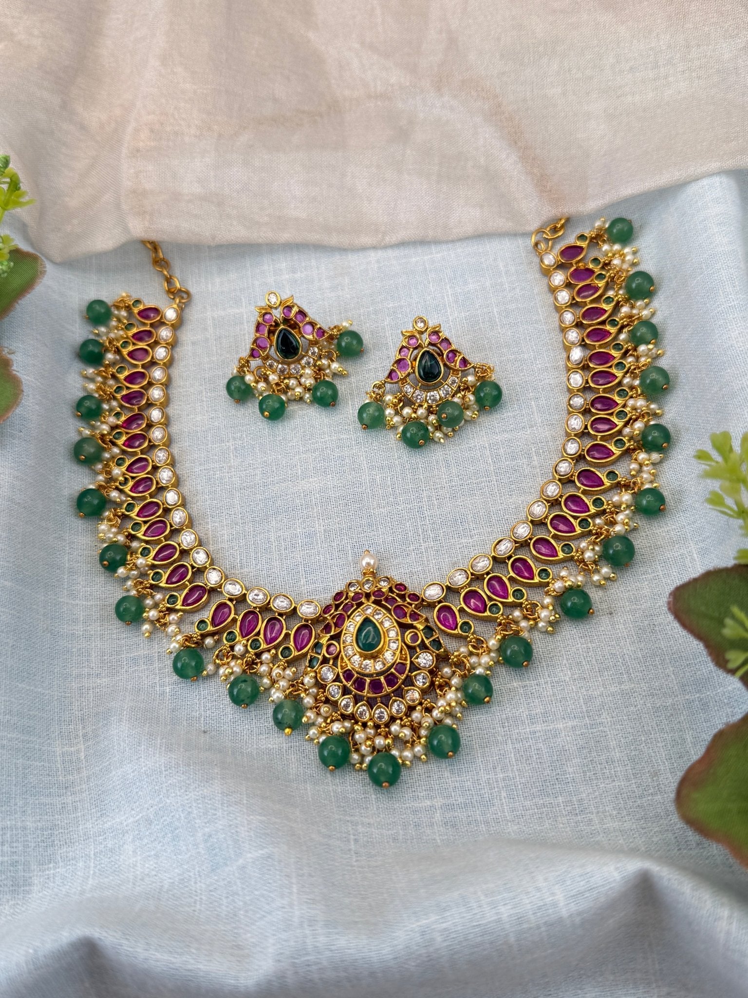 Royal Antique Short Necklace Set 1133 - Mahilas