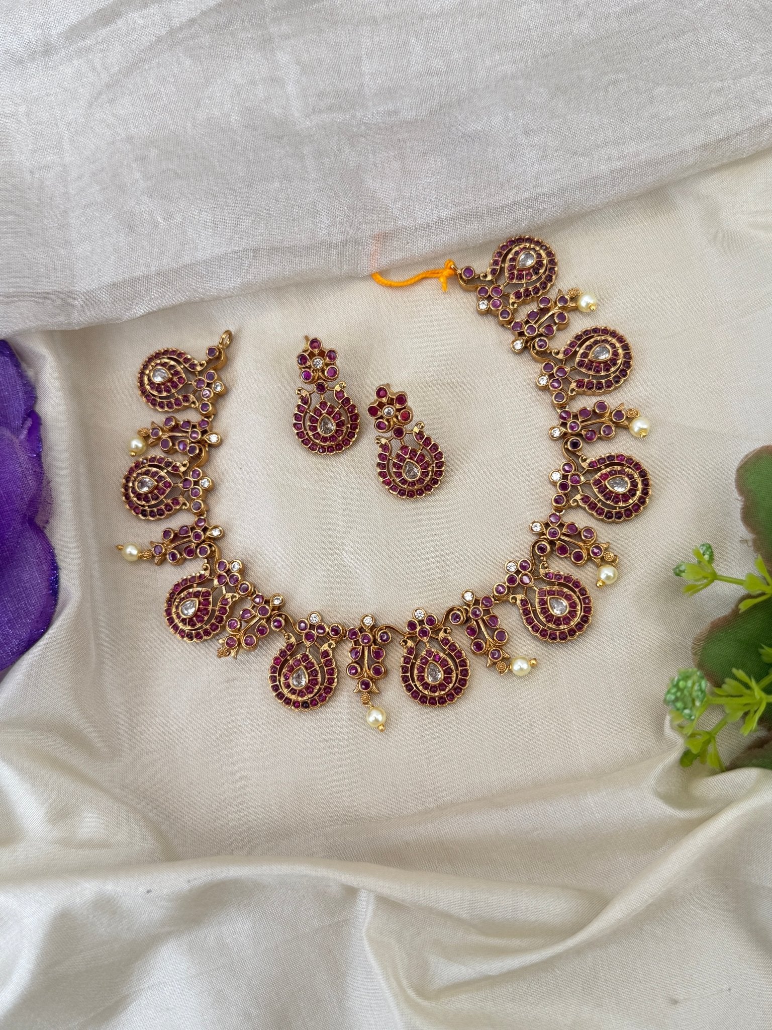 Royal Antique Short Necklace Set 1227 - Mahilas