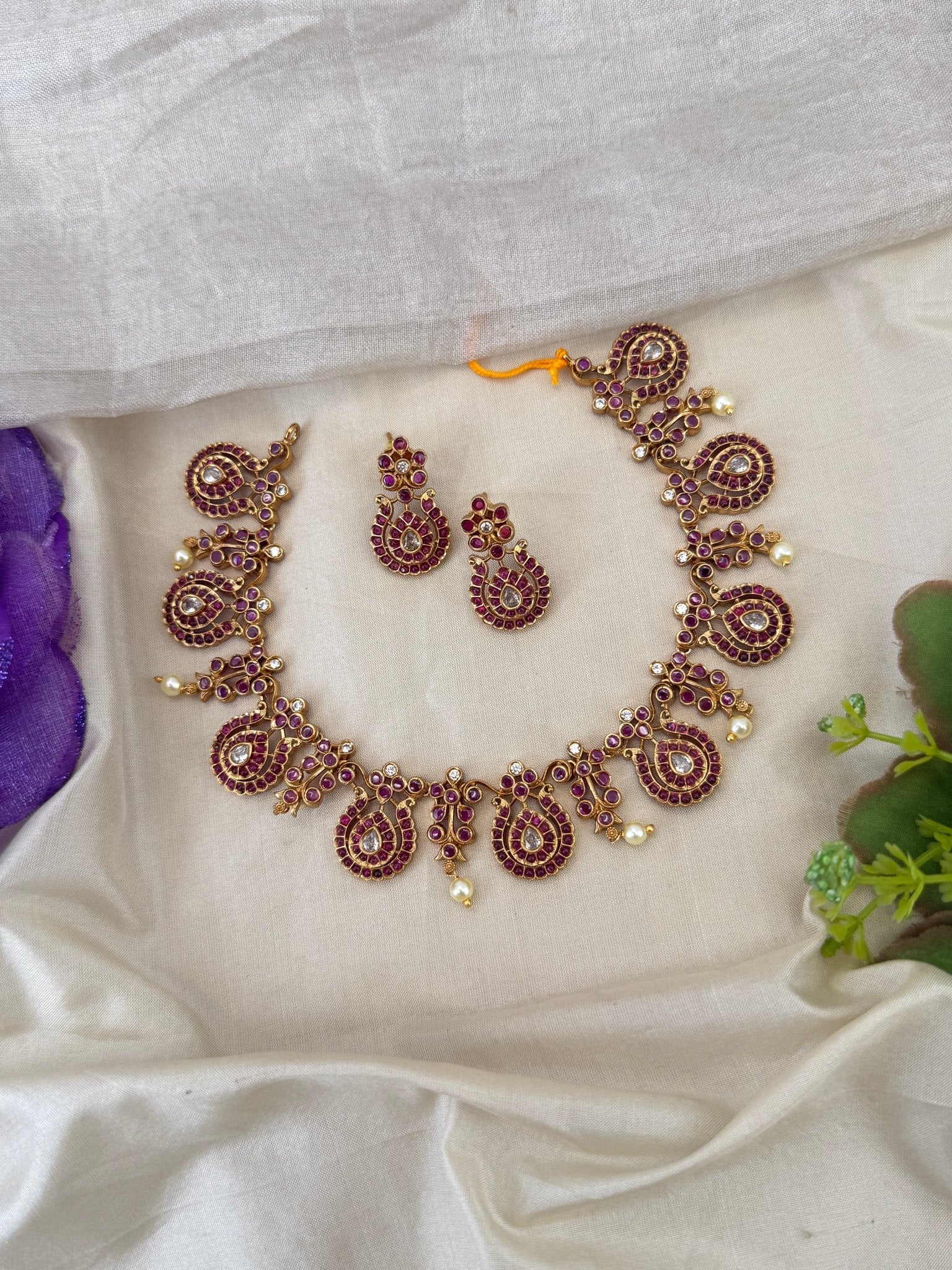 Royal Antique Short Necklace Set 1227 - Mahilas