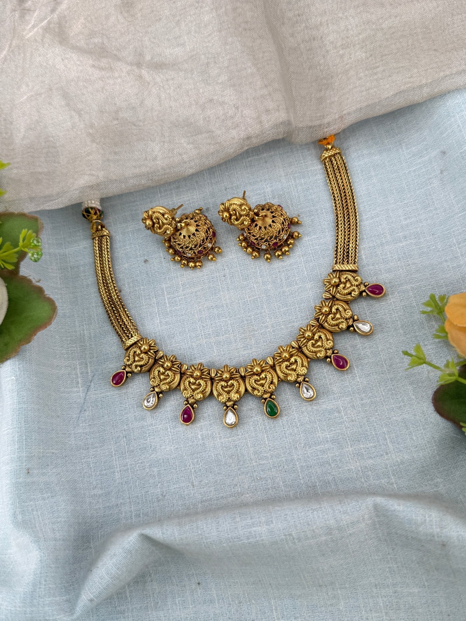 Royal Antique Short Necklace Set 199 - Mahilas