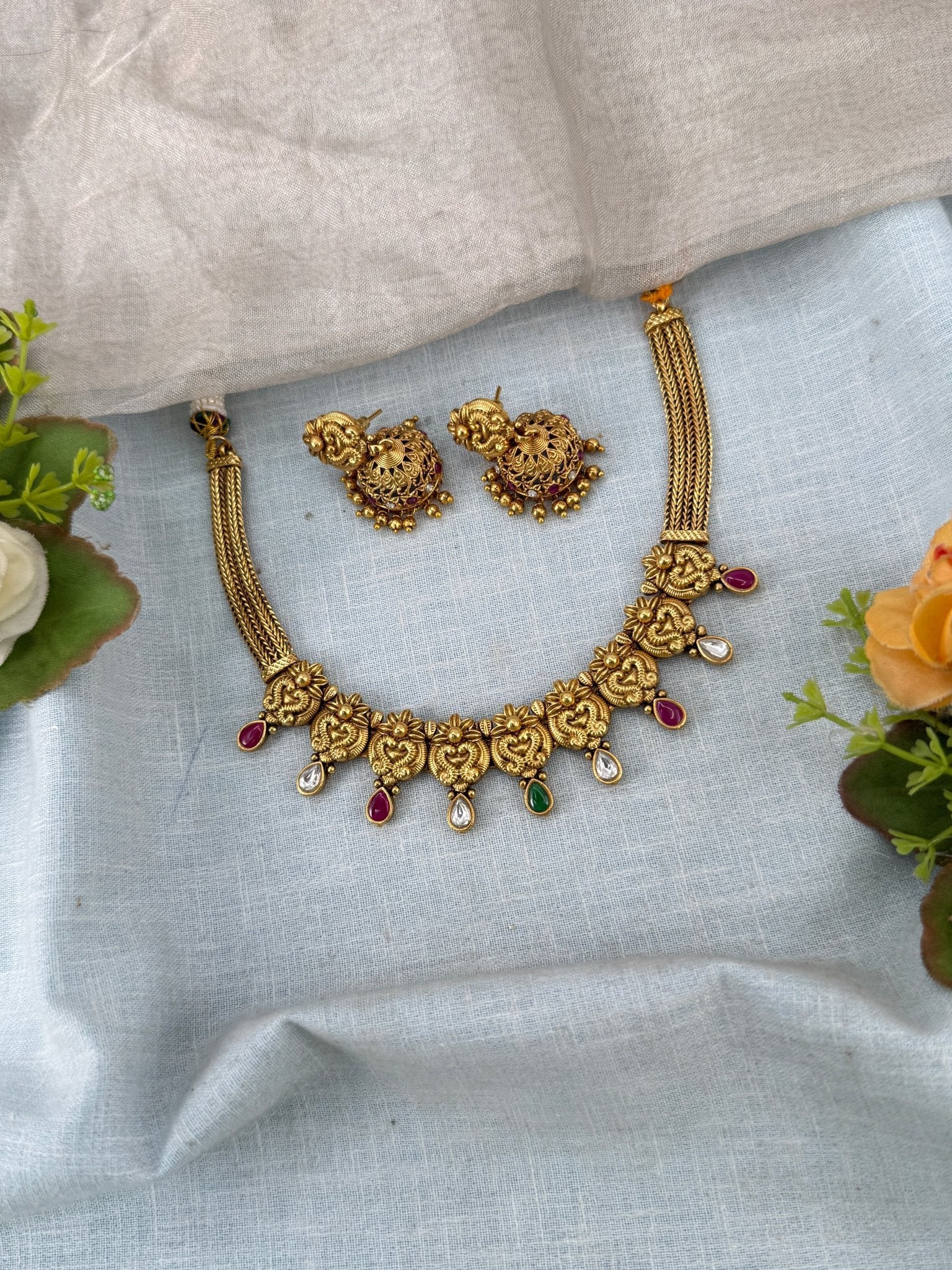 Royal Antique Short Necklace Set 199 - Mahilas