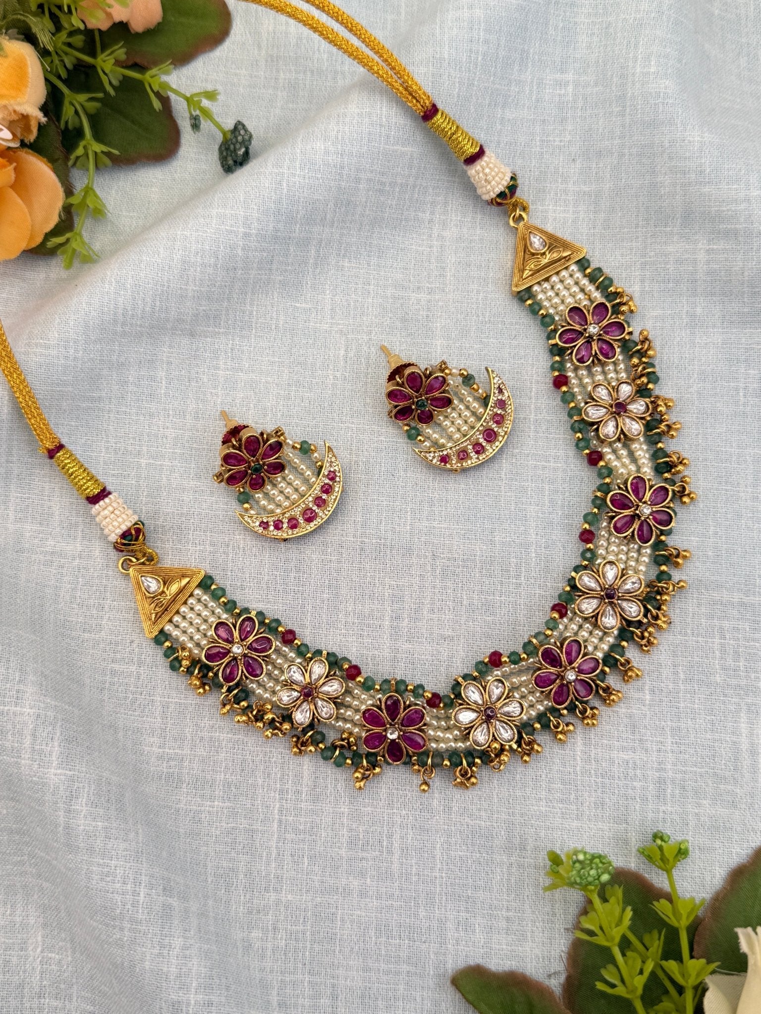 Royal Antique Short Necklace Set 718 - Mahilas