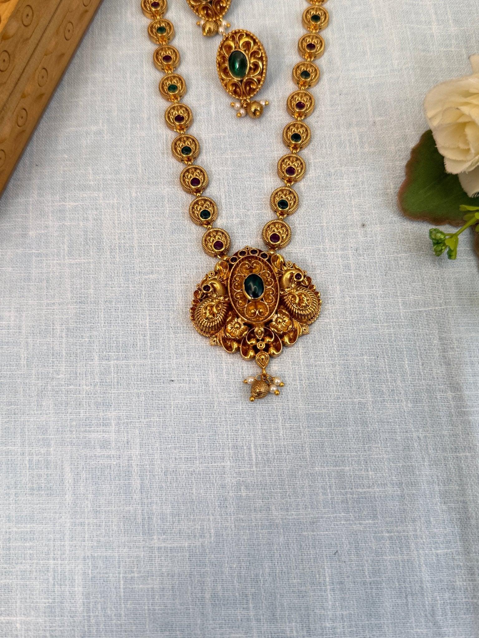 Royal Antique Short Necklace Set 833 - Mahilas