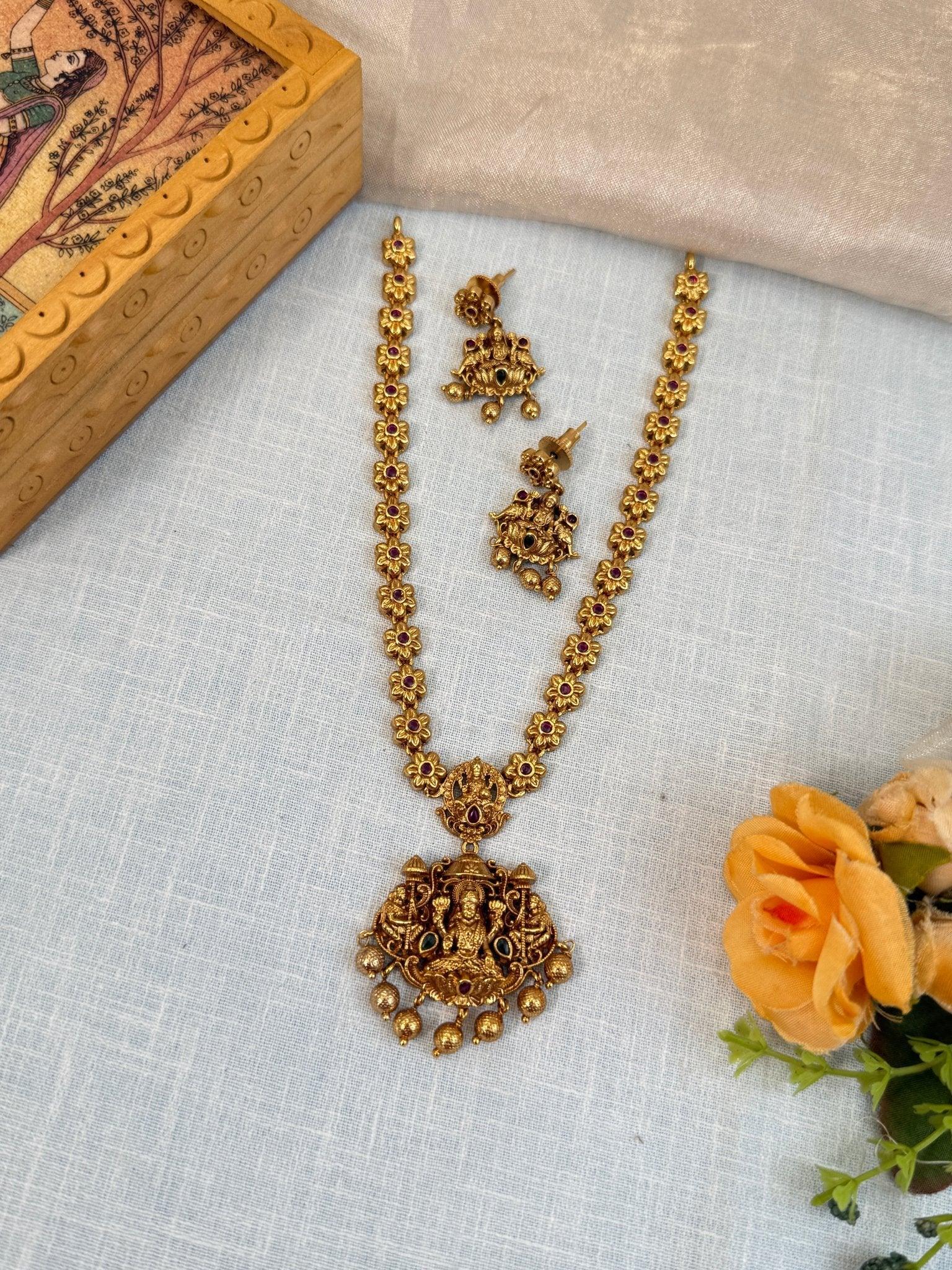 Royal Antique Short Necklace Set 851 - Mahilas