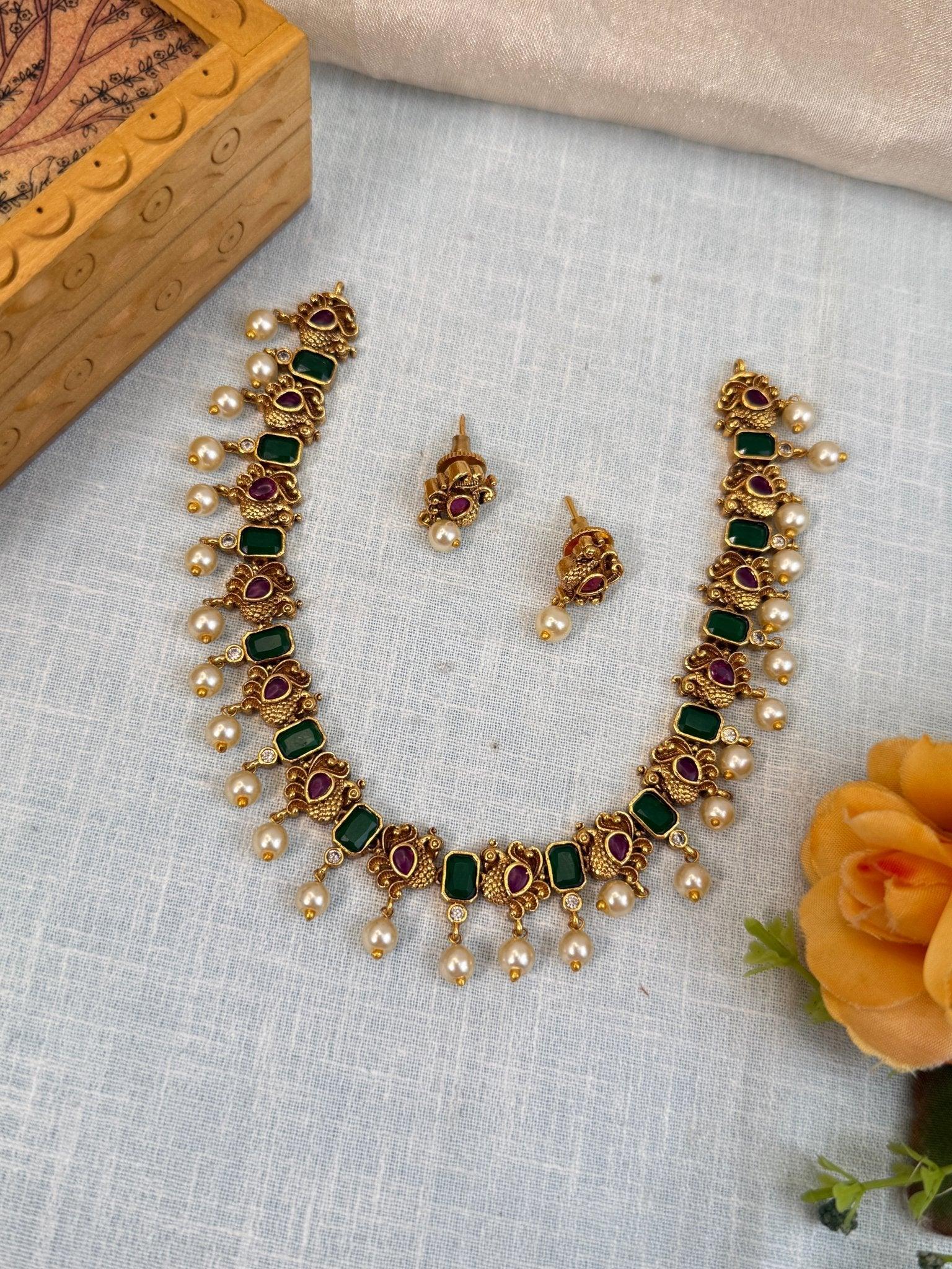 Royal Antique Short Necklace Set 854 - Mahilas