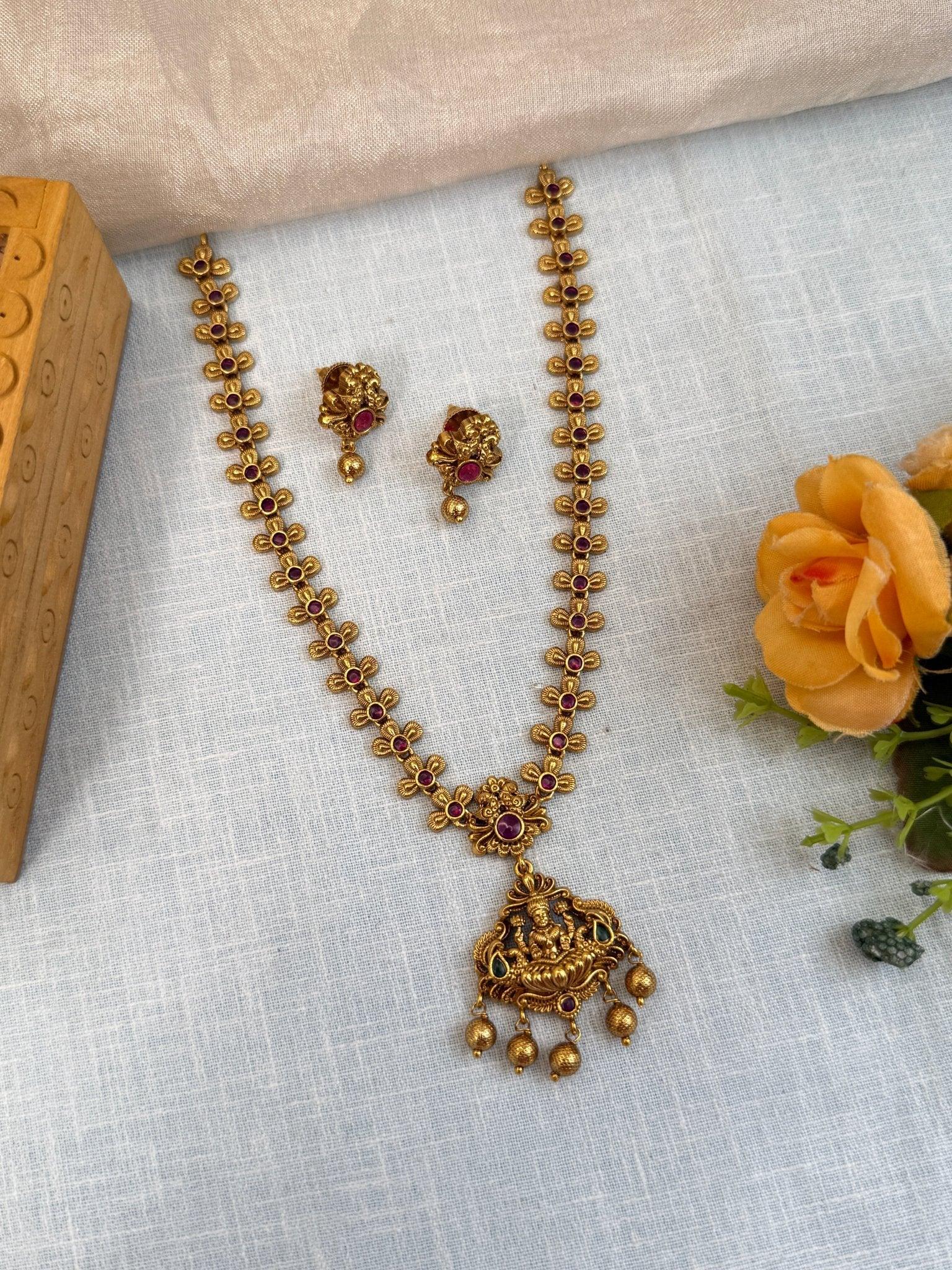 Royal Antique Short Necklace Set 855 - Mahilas