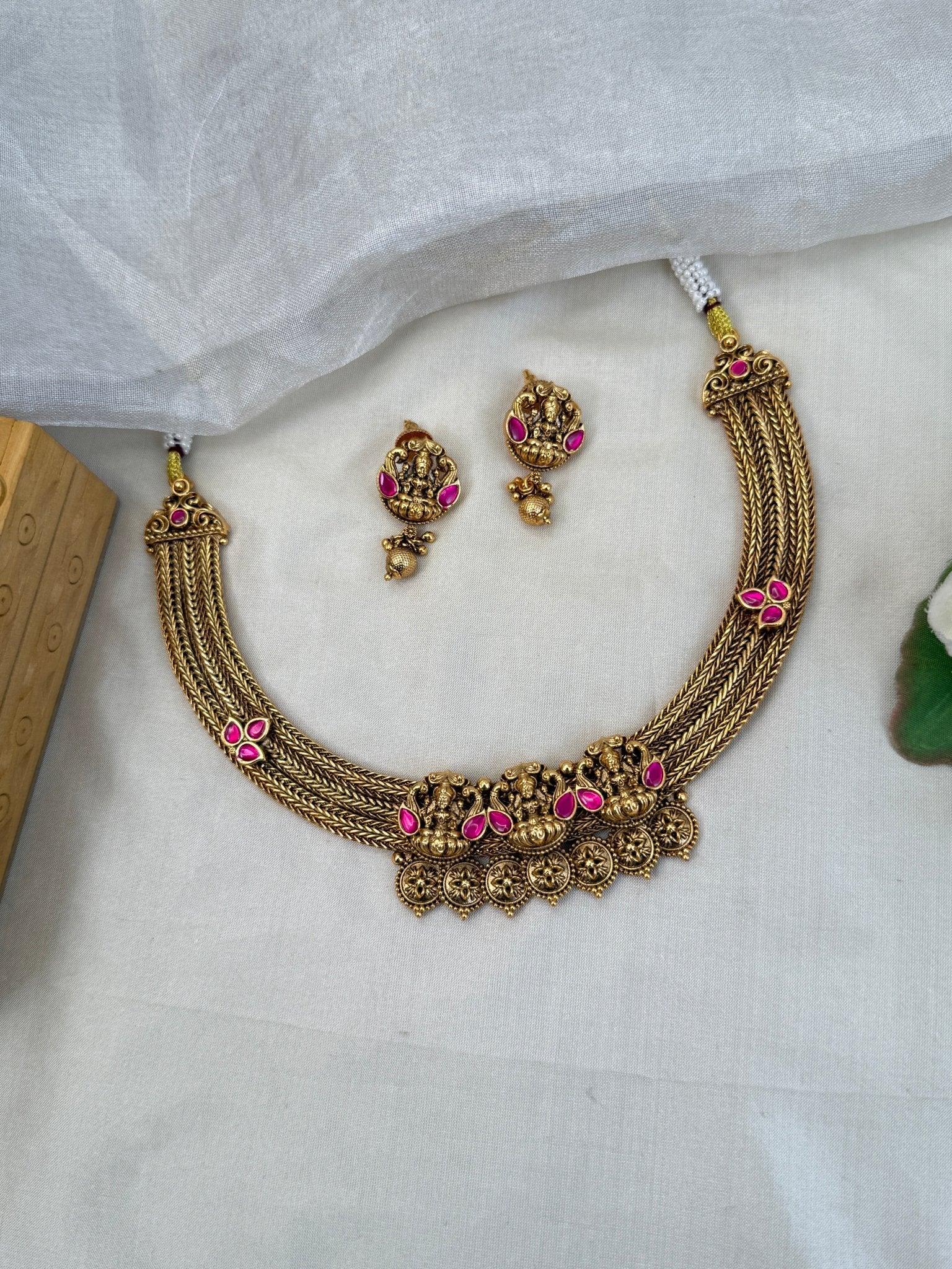 Royal Antique Short Necklace Set 919 - Mahilas