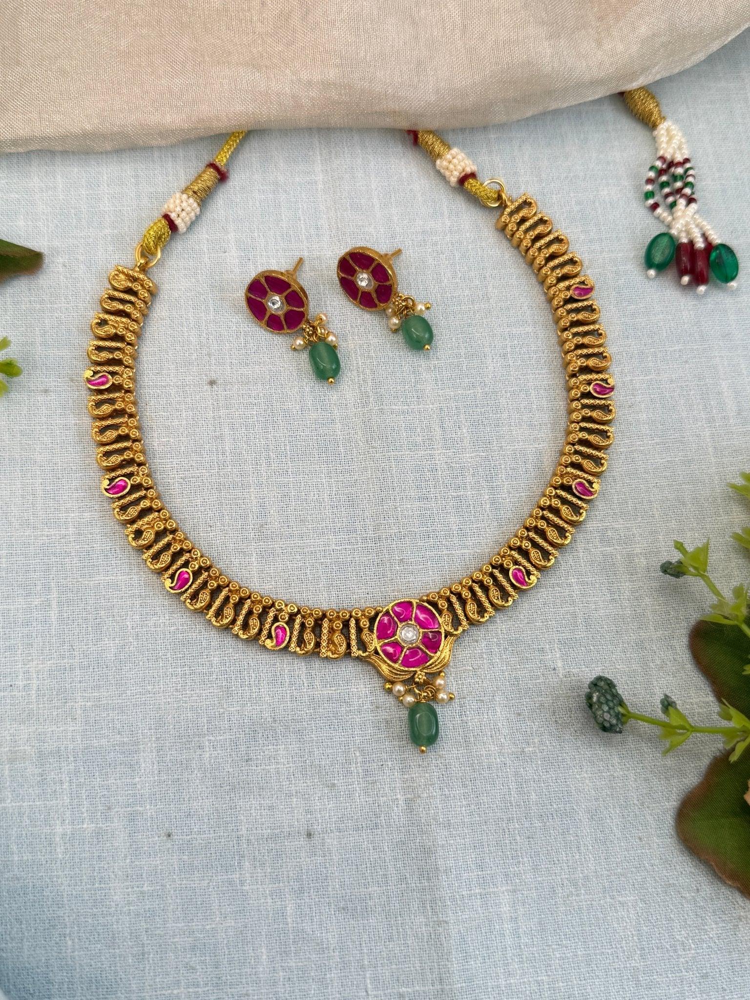 Royal Antique Short Necklace Set 958 - Mahilas