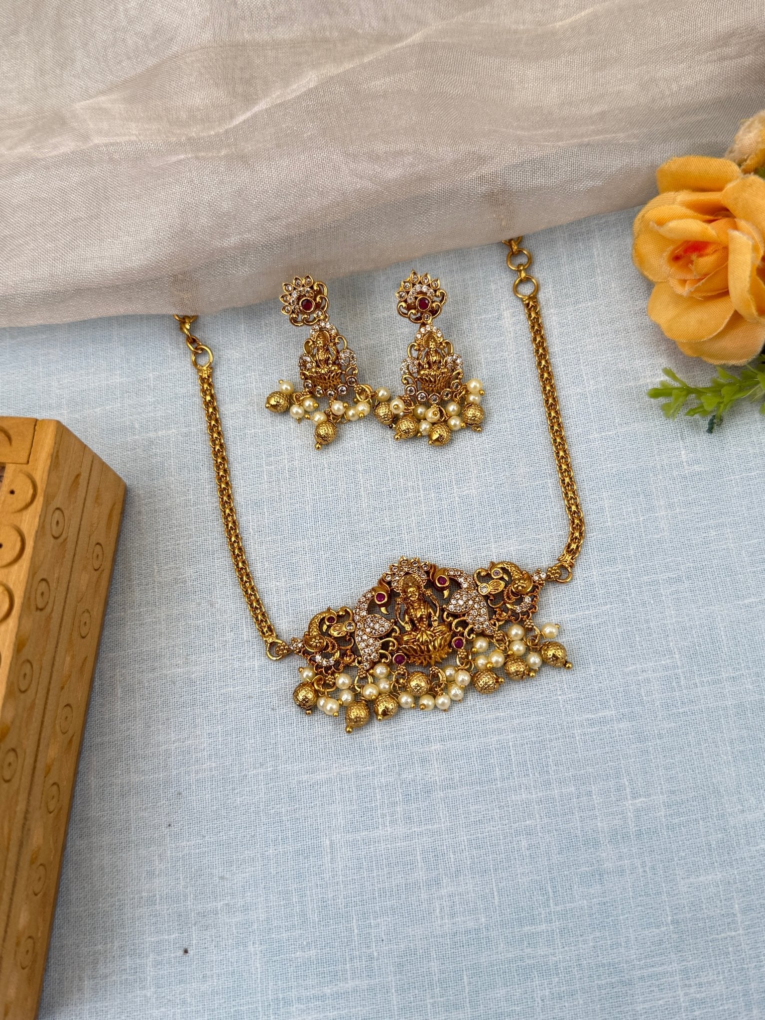 Royal Antique Stone Choker Necklace Set 0559 - Mahilas