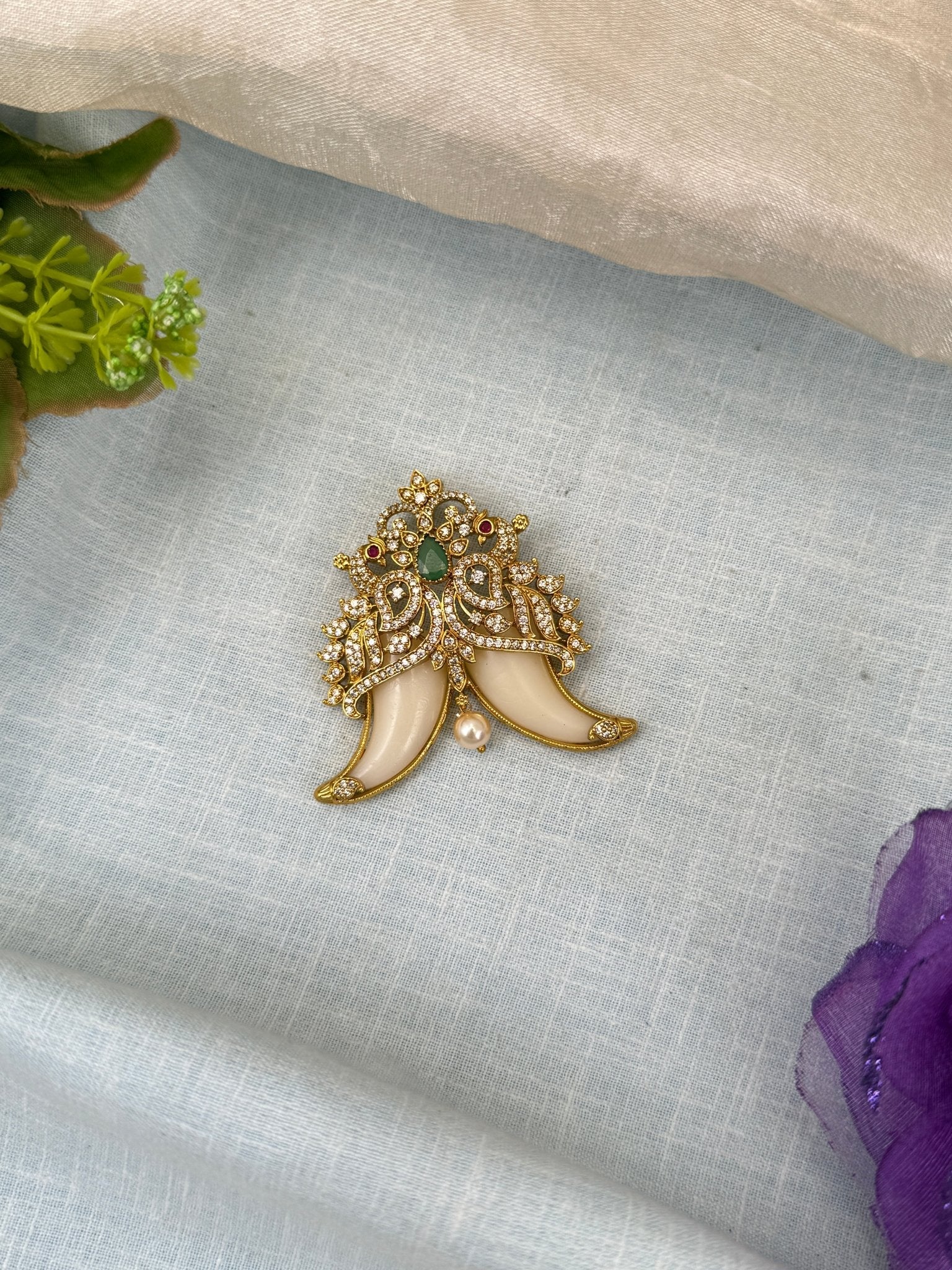 Royal Antique Stone Pendant 280 - Mahilas