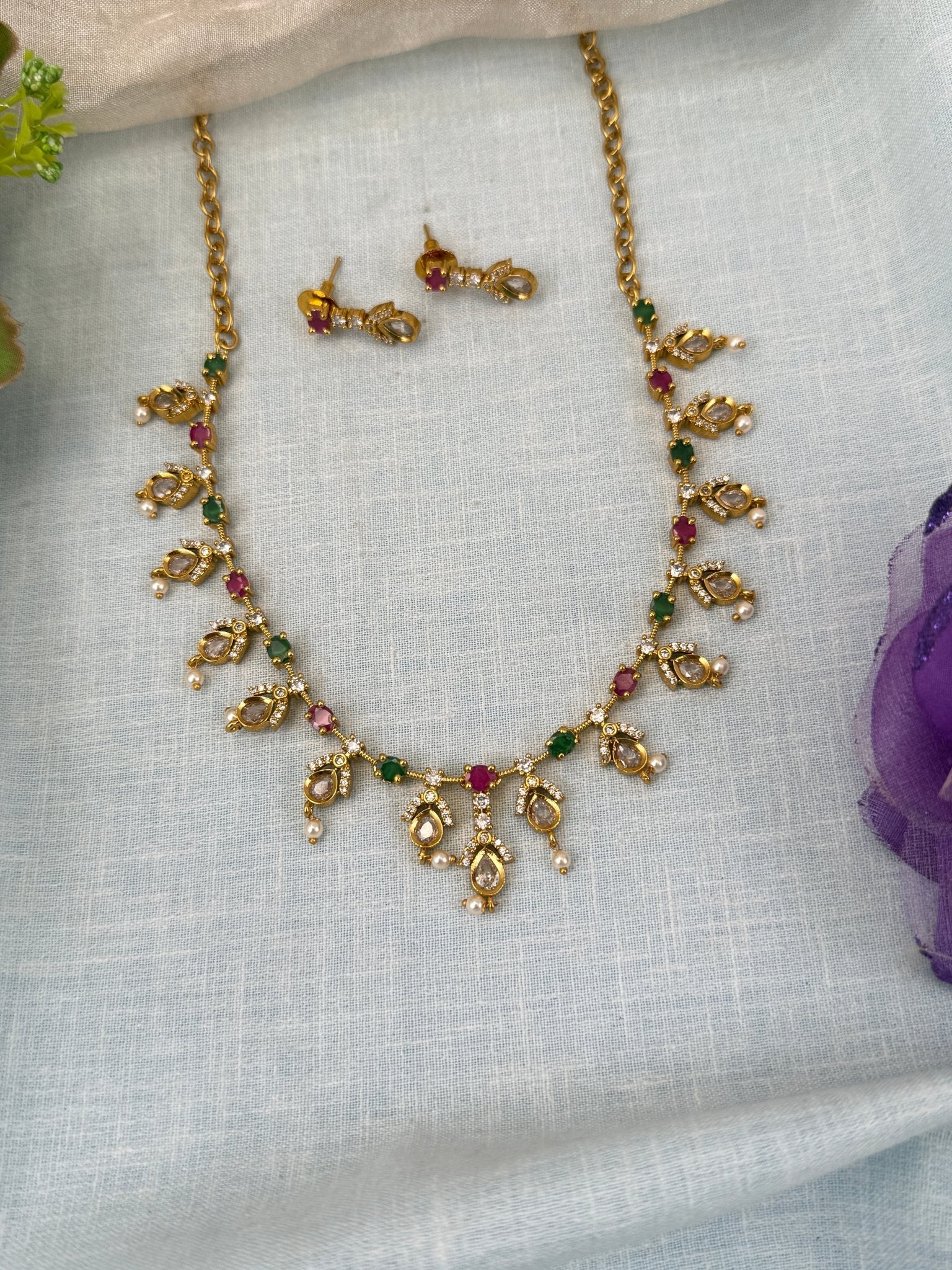 Royal Antique Stone Short Necklace Set 0576 - Mahilas