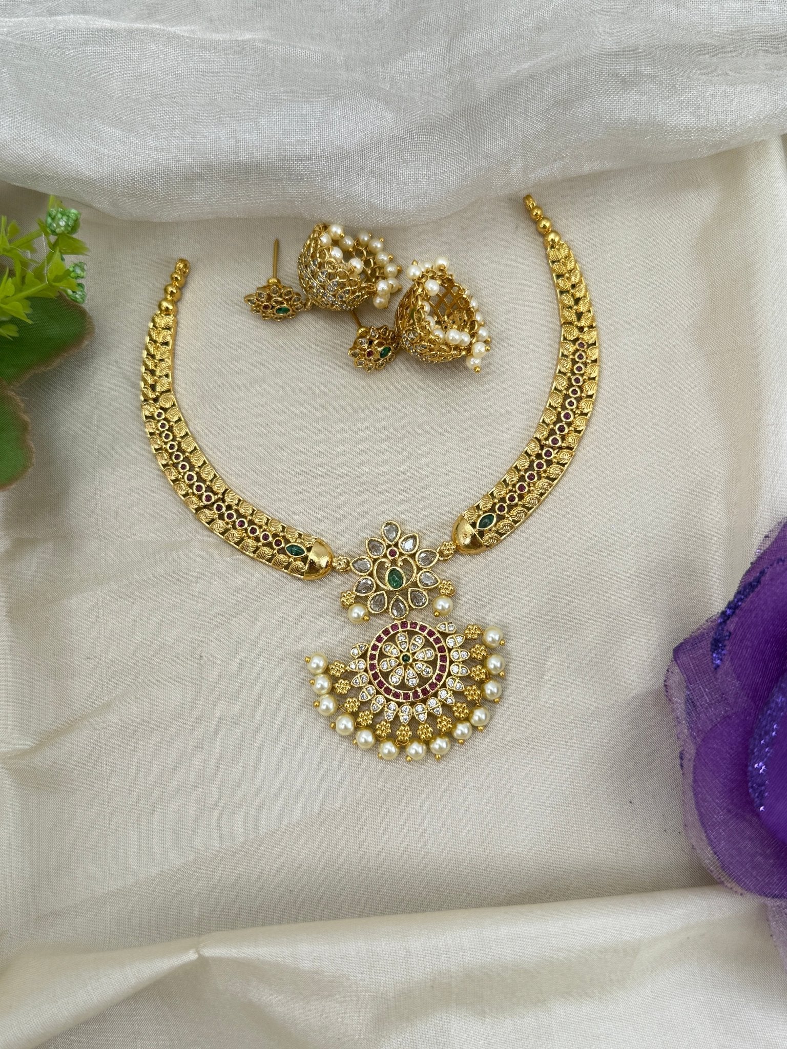 Royal Antique Stone Short Necklace Set 0650 - Mahilas