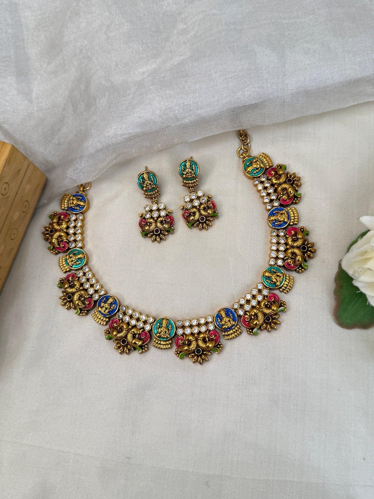 Royal Antique Stone Short Necklace Set 920 - Mahilas