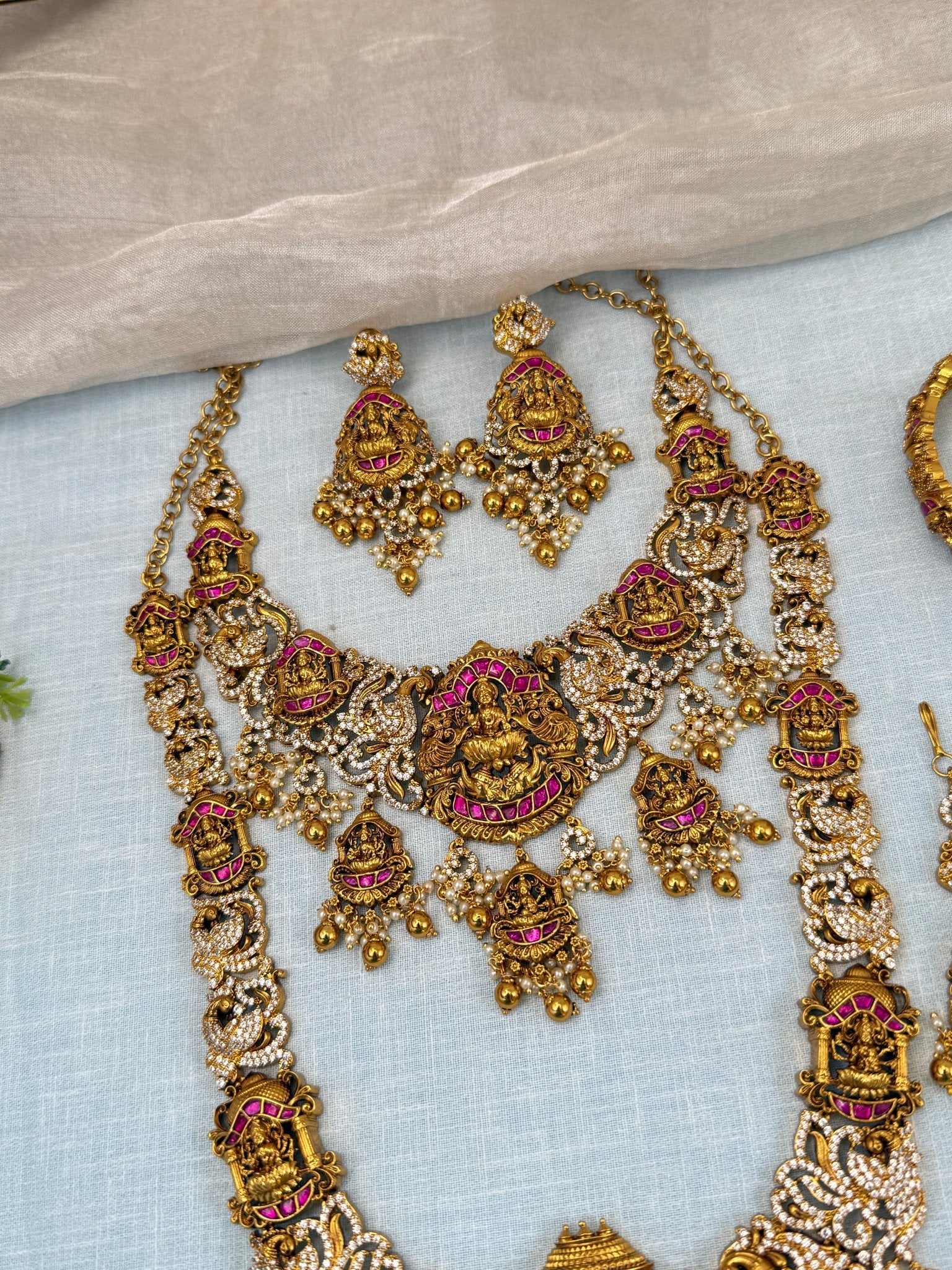 Royal Antique Stone Temple Full Bridal Necklace Set 0571 - Mahilas