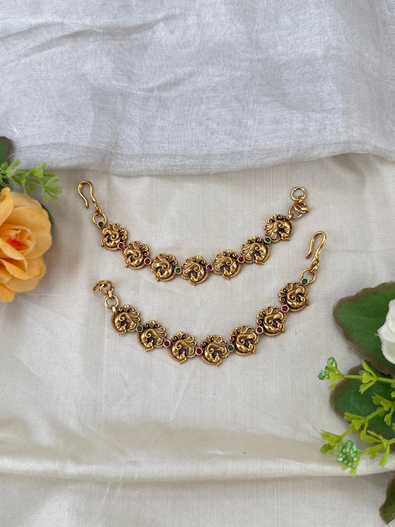 Royal Antique Straight Maatal Earchain 475 - Mahilas