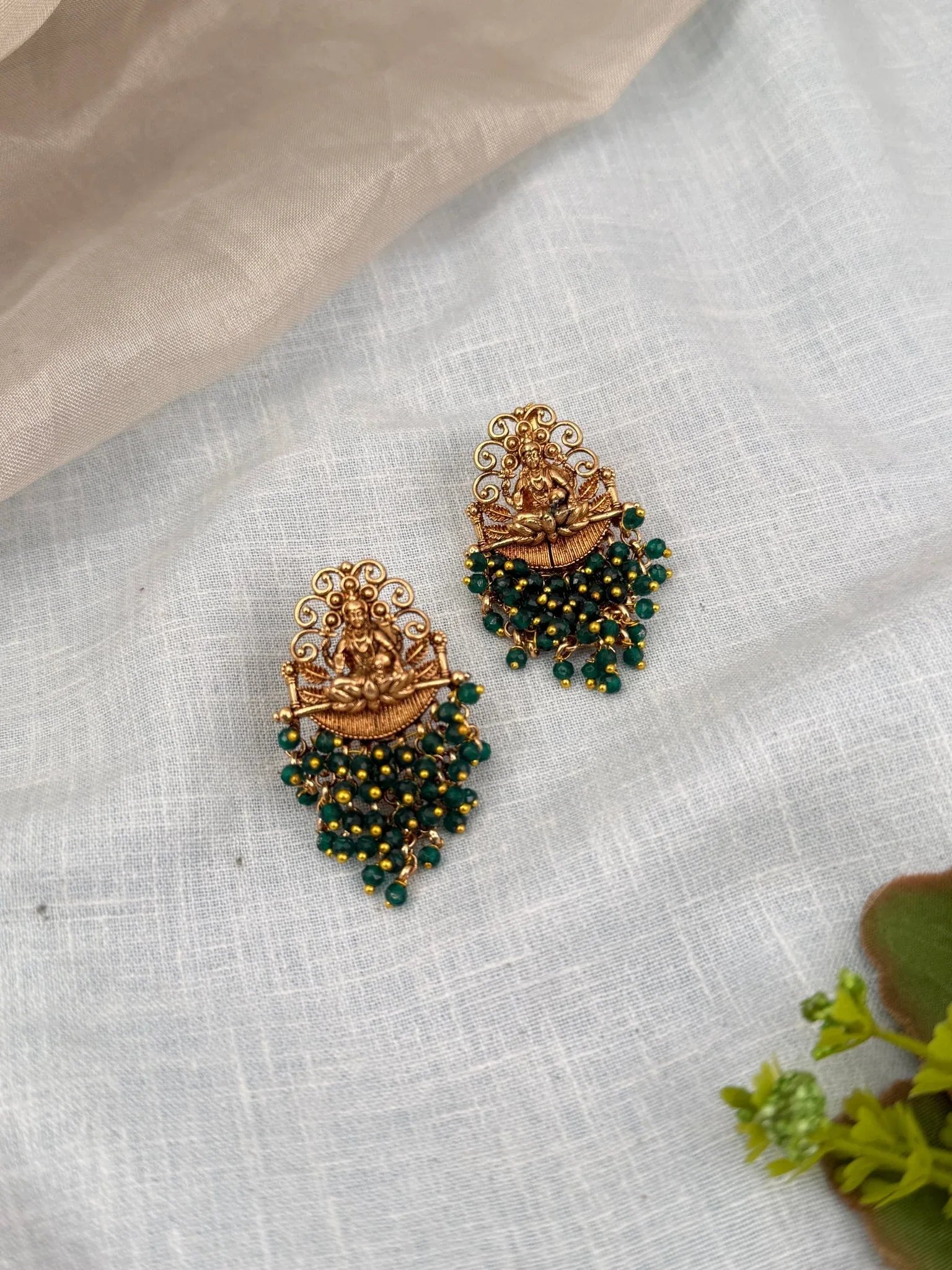 Royal Antique Stud Dangler Earrings 0461 - Mahilas