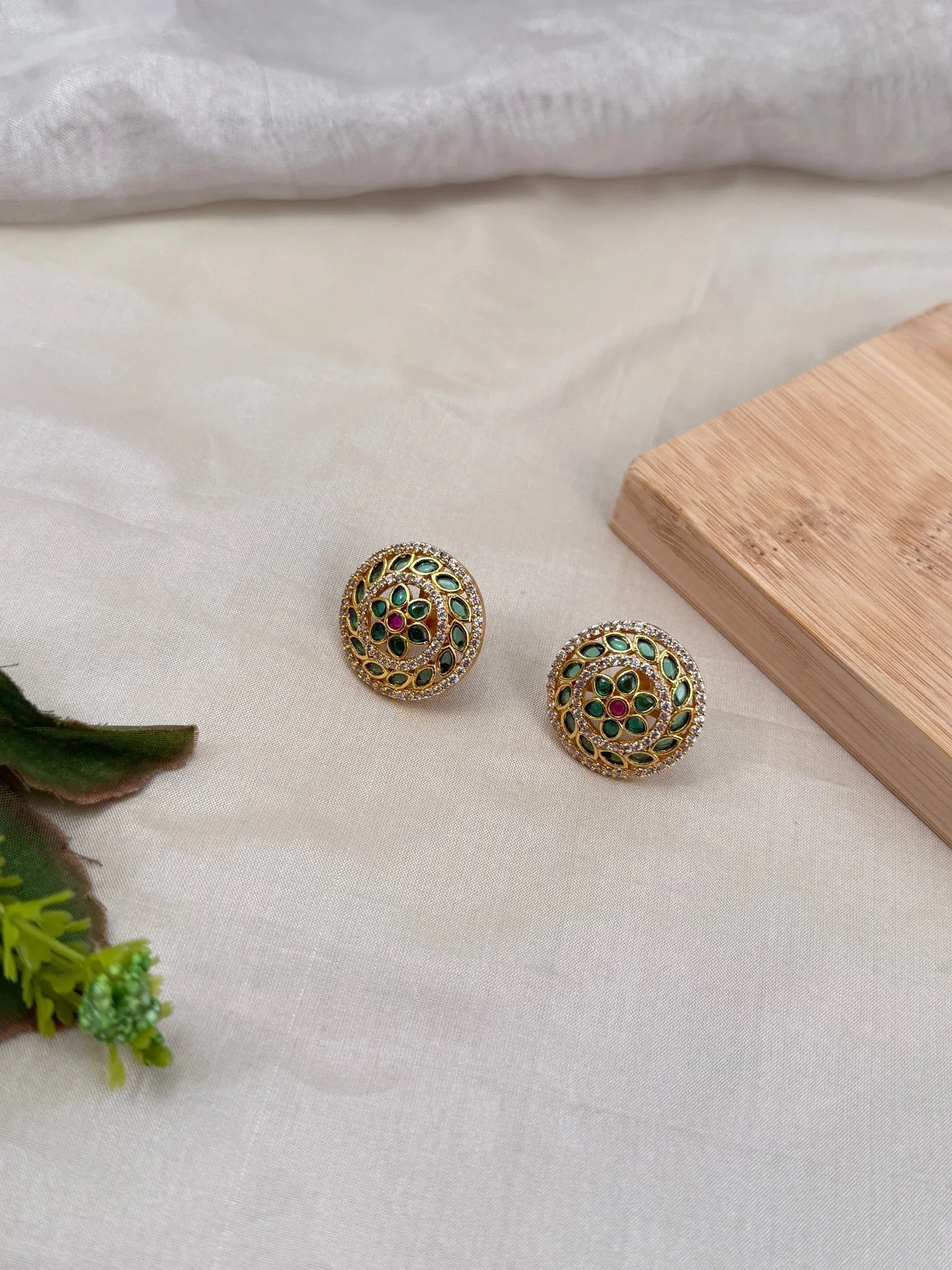 Royal Antique Stud Earrings 0425 - Mahilas