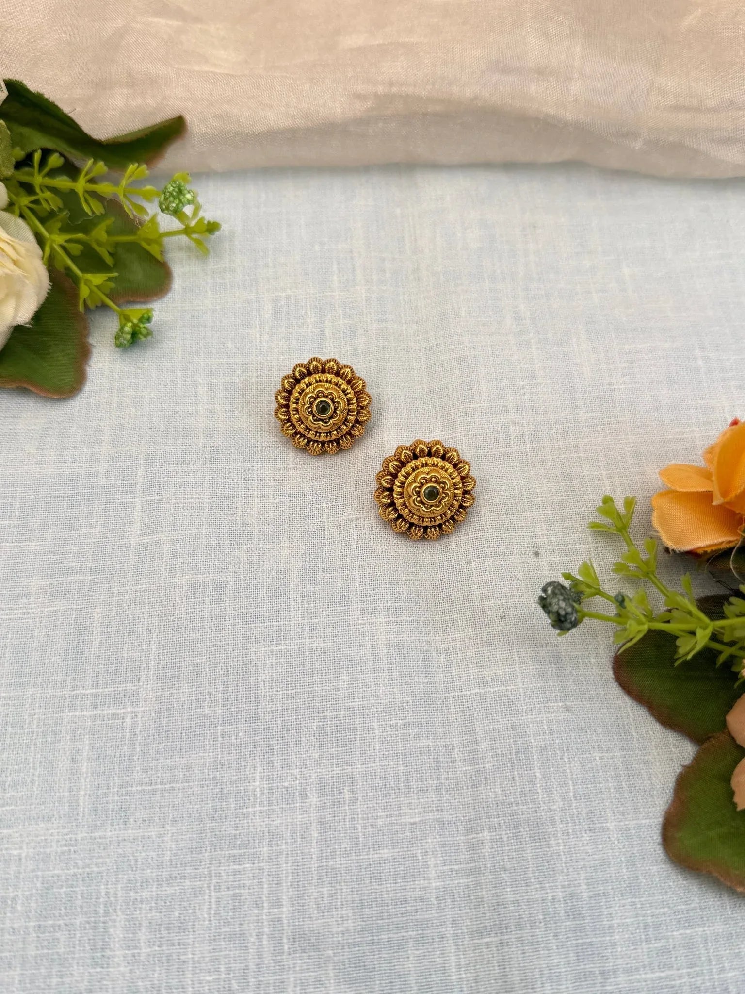Royal Antique Stud Earrings 0653 - Mahilas