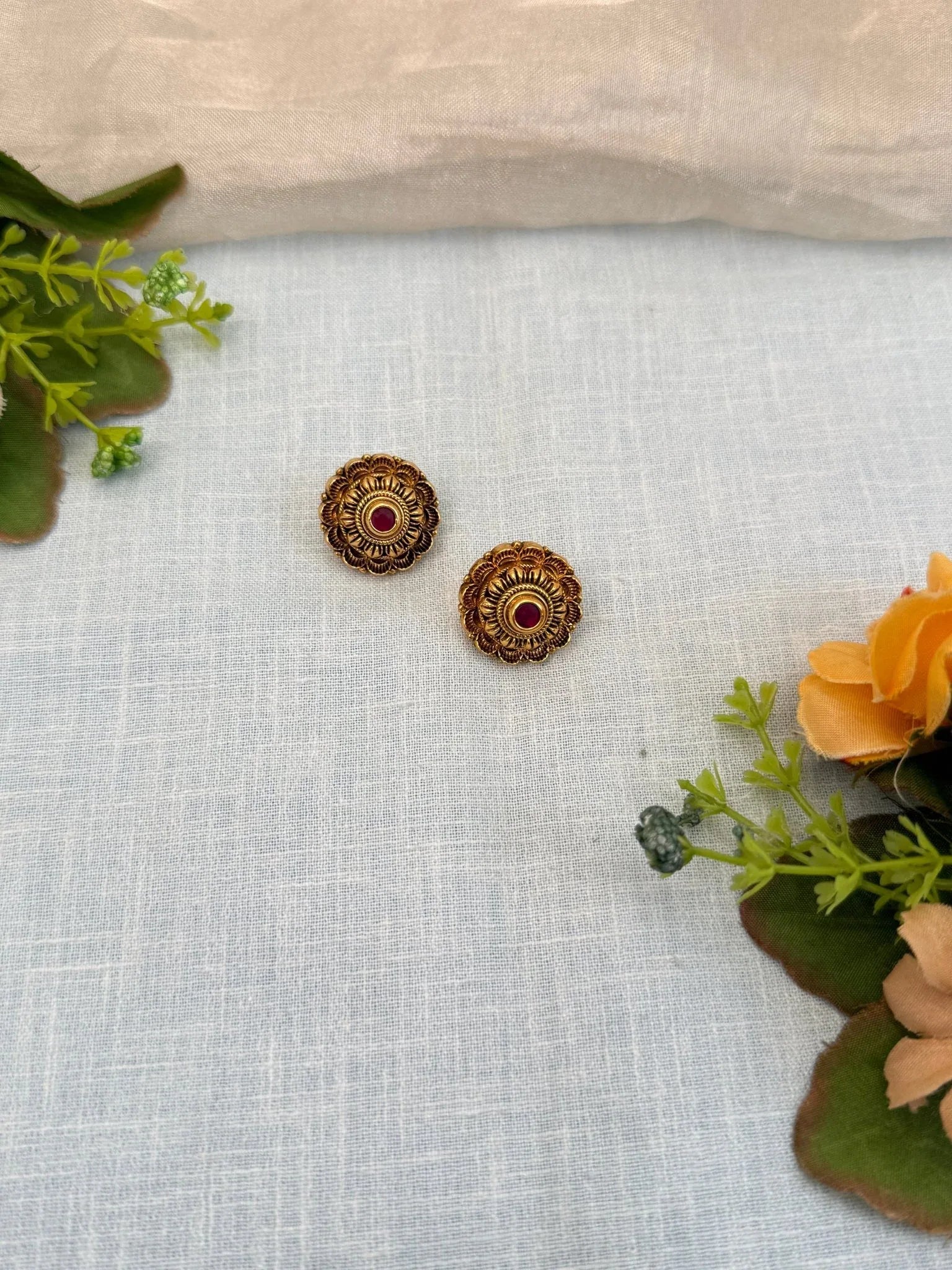 Royal Antique Stud Earrings 0657 - Mahilas