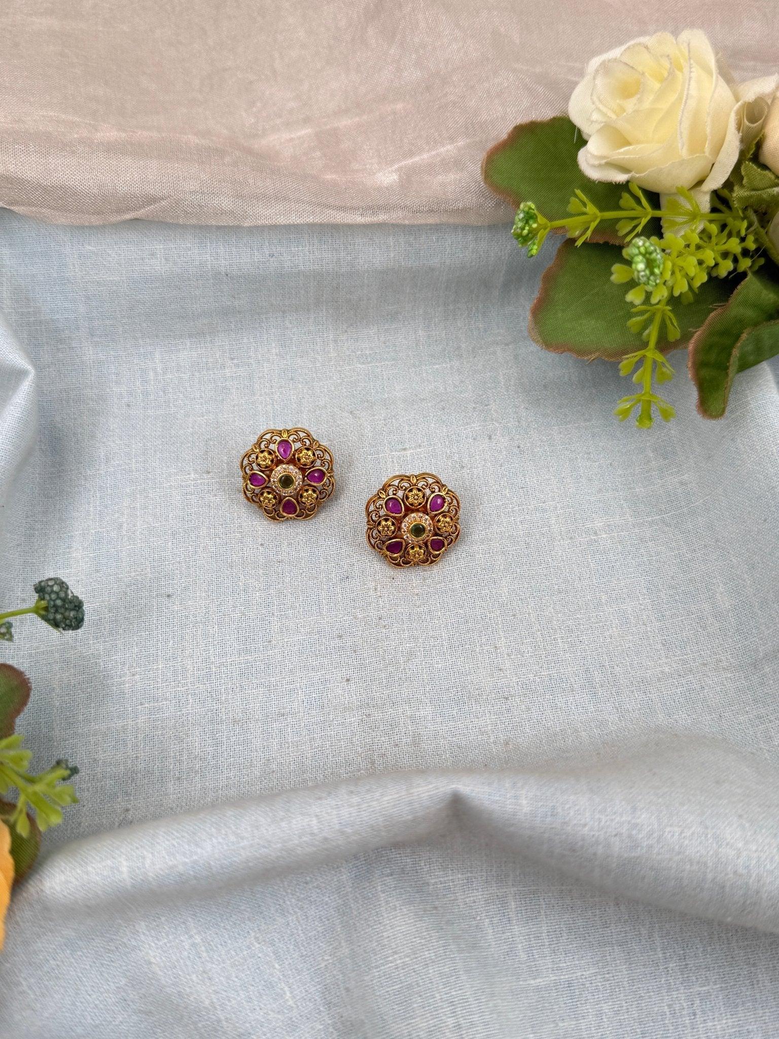 Royal Antique Stud Earrings 0683 - Mahilas
