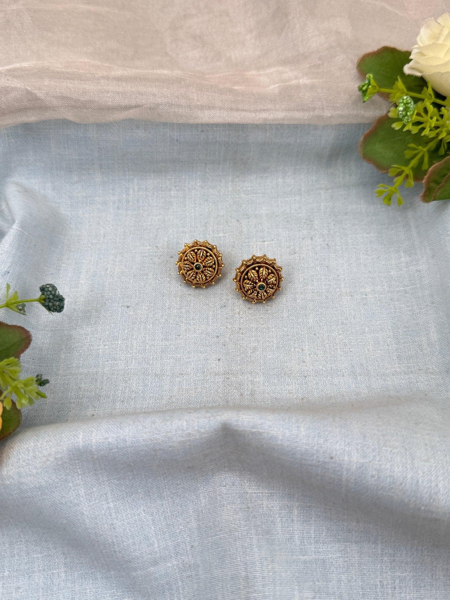 Royal Antique Stud Earrings 0697 - Mahilas