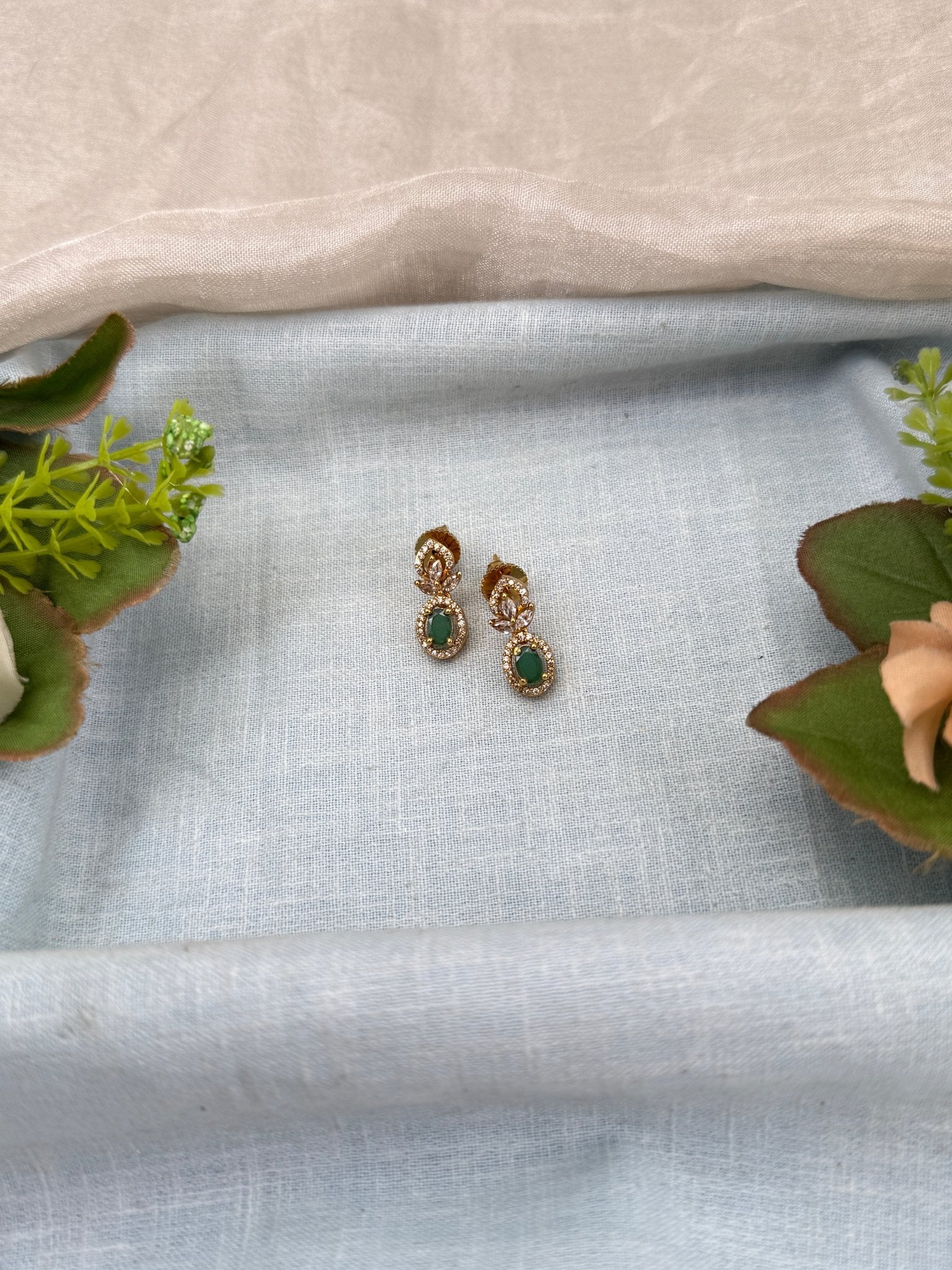 Royal Antique Stud Earrings 0925 - Mahilas