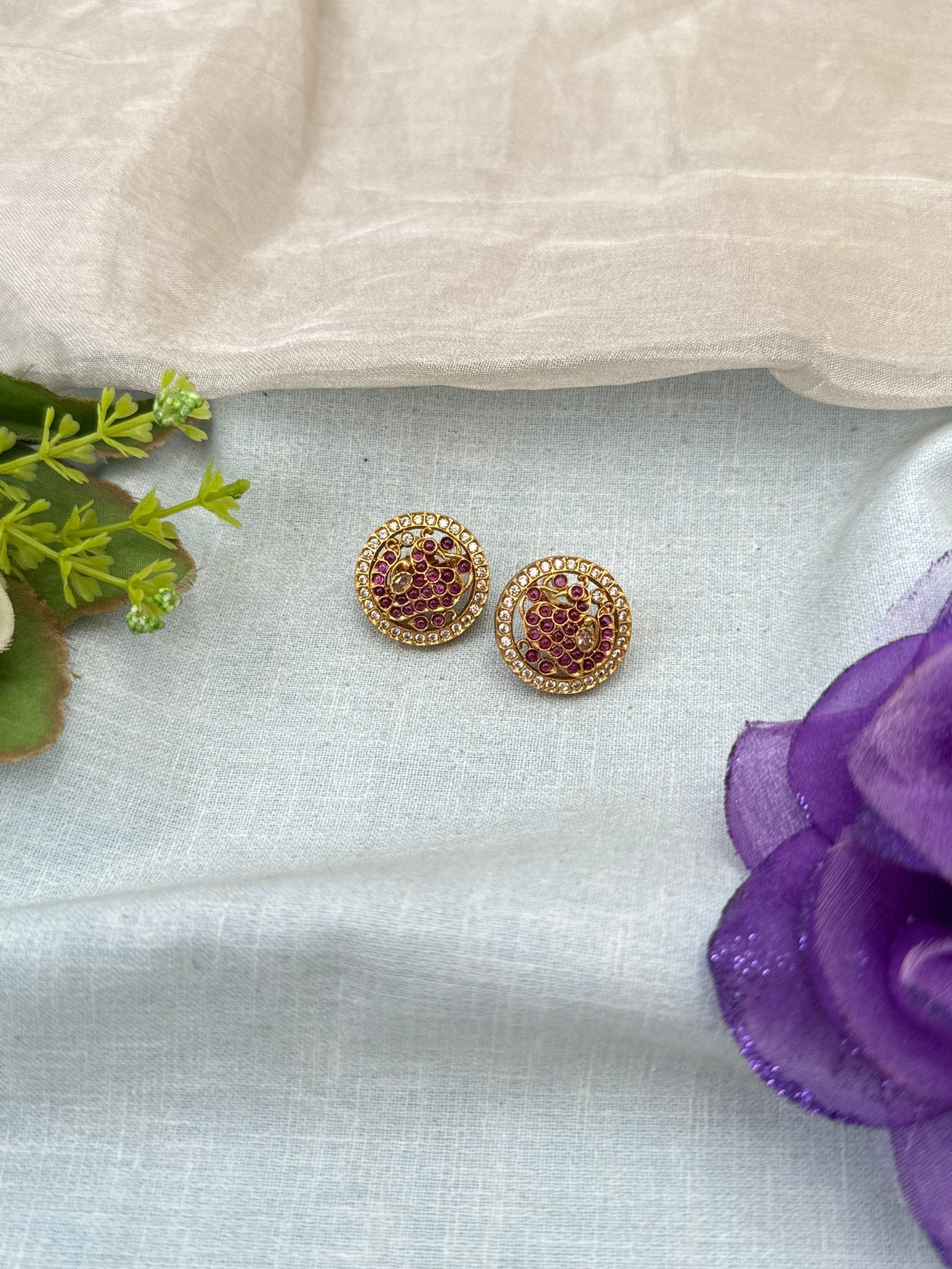 Royal Antique Stud Earrings 1074 - Mahilas