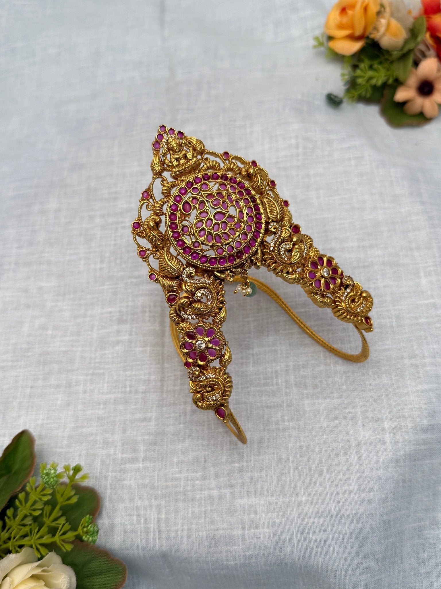 Royal Antique Vanki Bajubandh 4083 - Mahilas