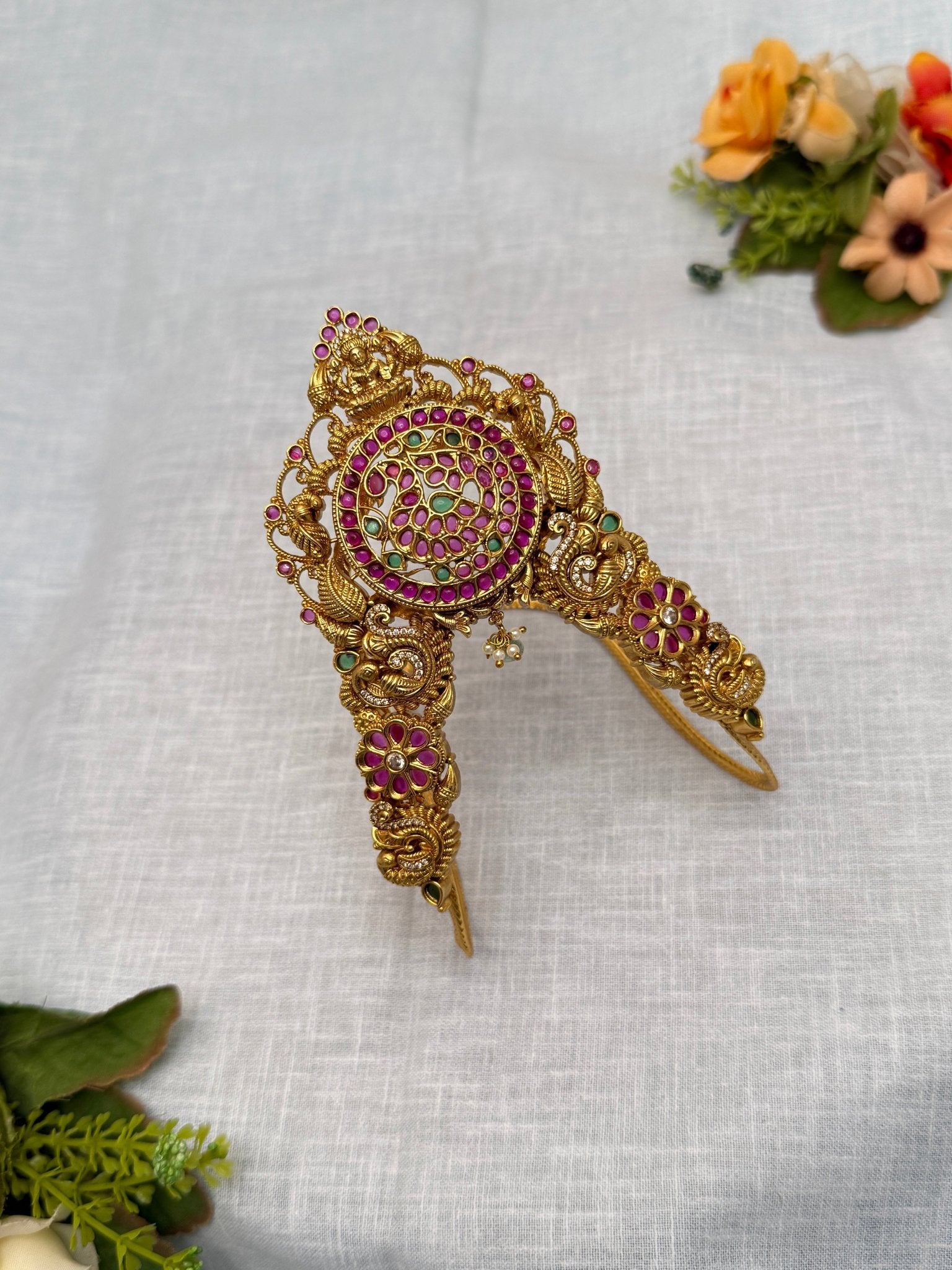 Royal Antique Vanki Bajubandh 4089 - Mahilas