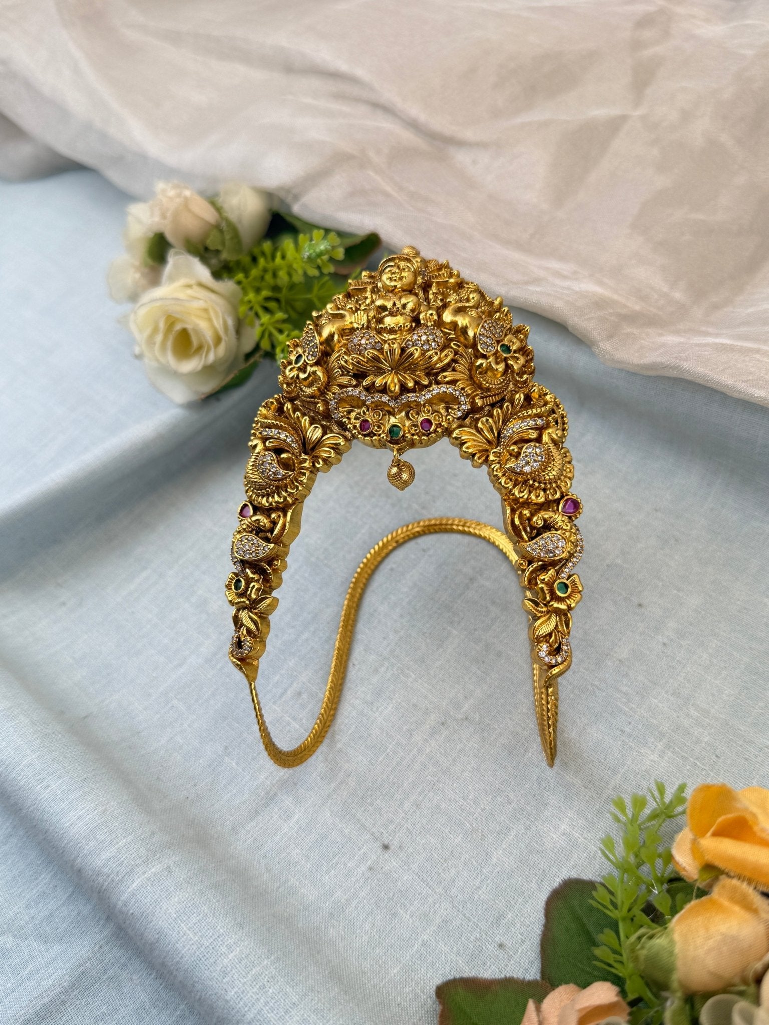 Royal Antique Vanki Bajubandh 4136 - Mahilas
