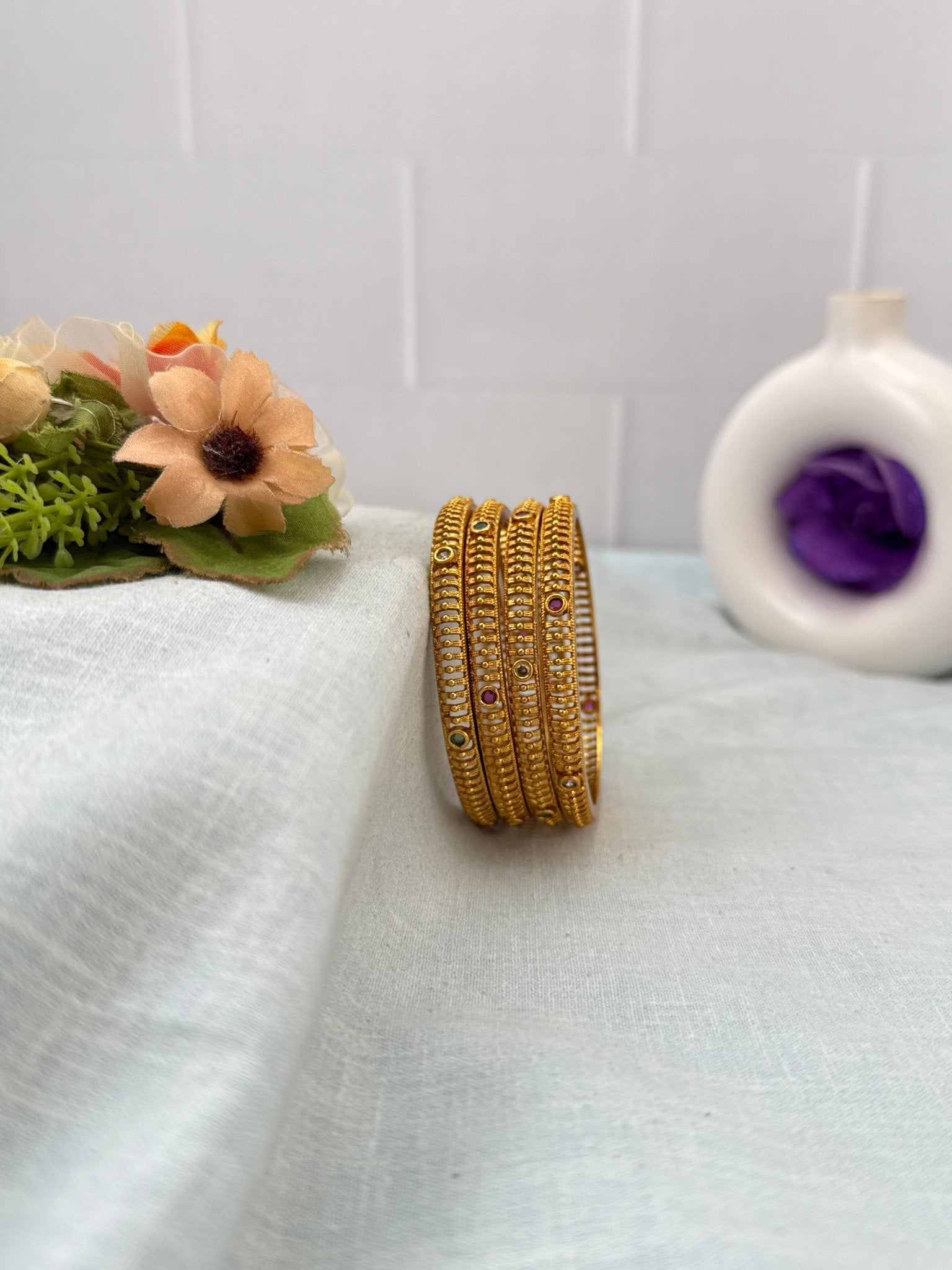 Royal Gold Like Antique Bangles 7174 - Mahilas