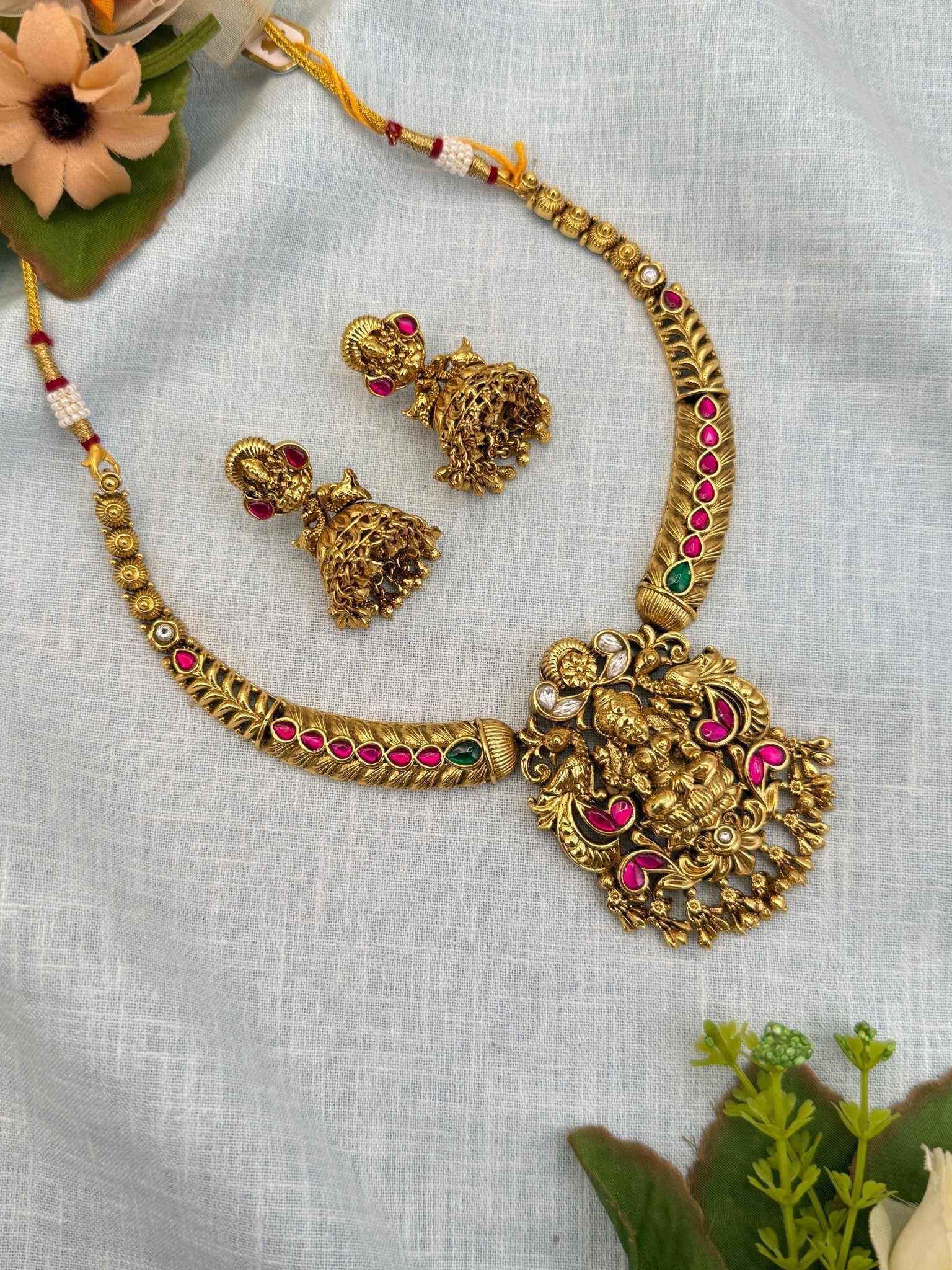 Royal Jadau Kundan Necklace Set 500 - Mahilas