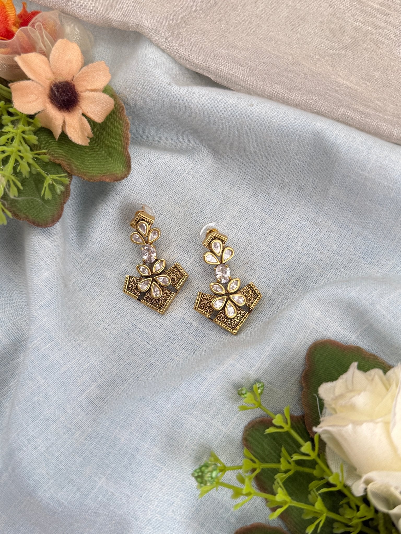 Royal Kundan Earrings 0283 - Mahilas