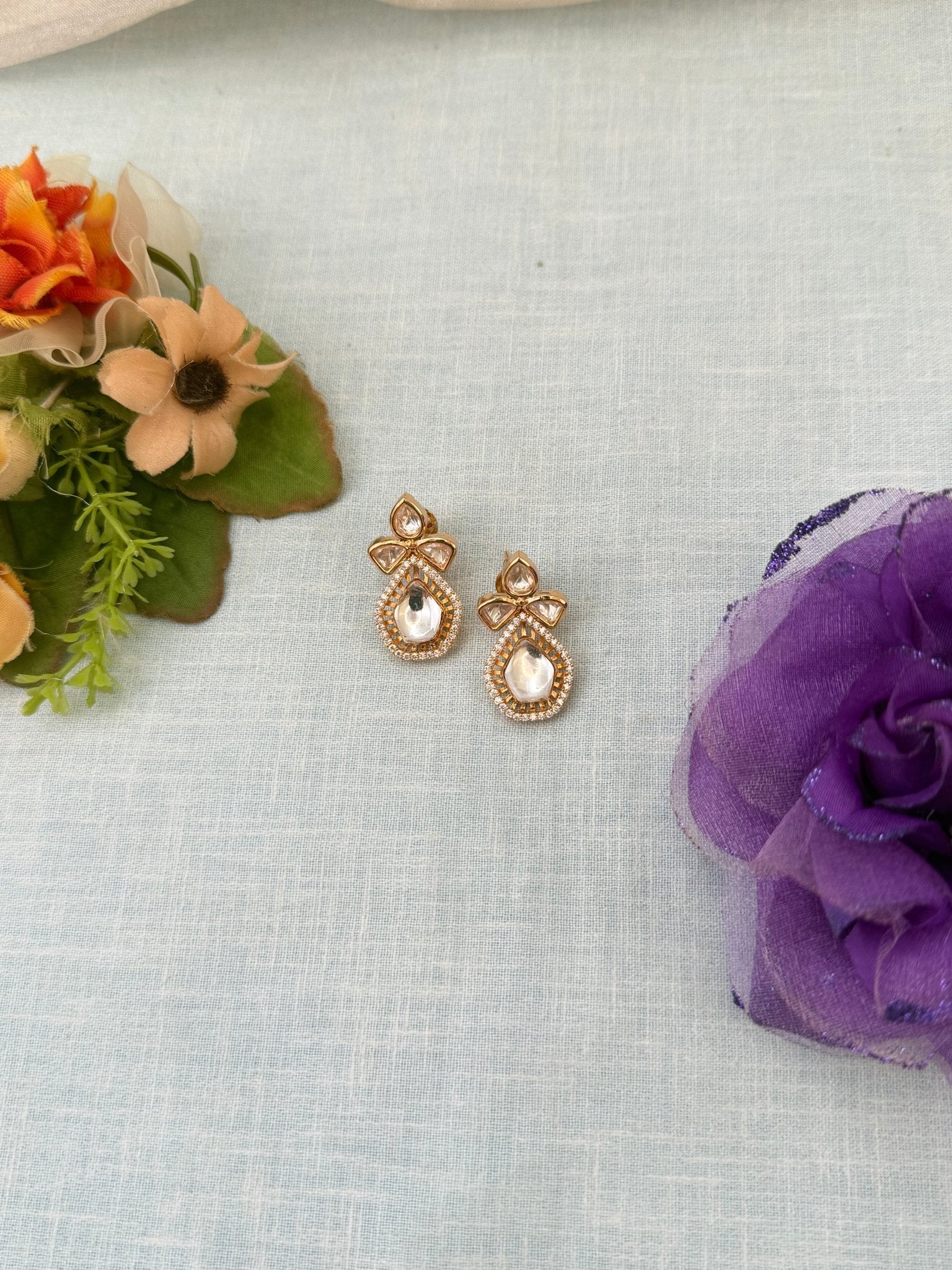 Royal Kundan Stud Earrings 0249 - Mahilas