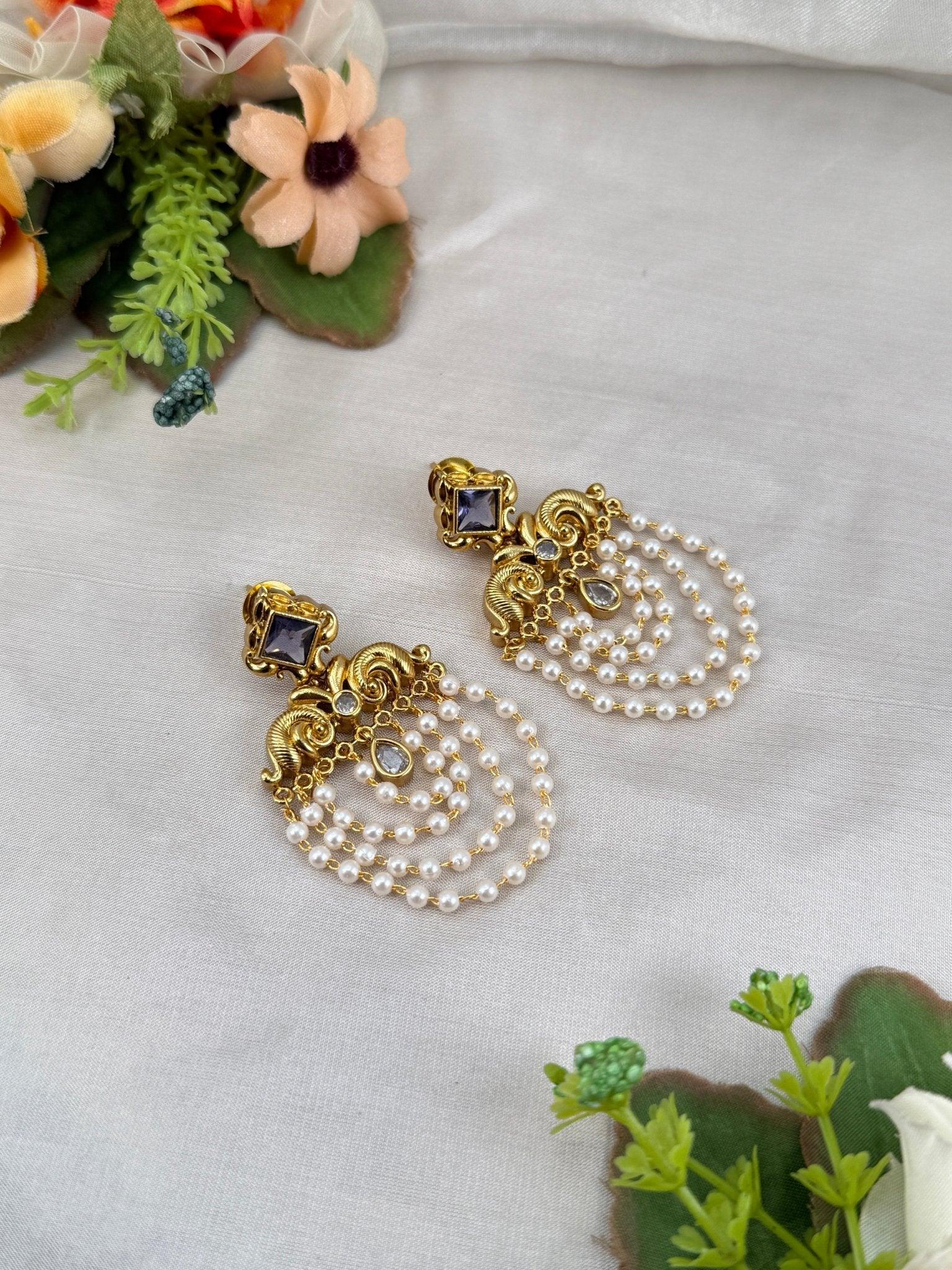 Royal Pearl Layer Antique Earrings 0377 - Mahilas