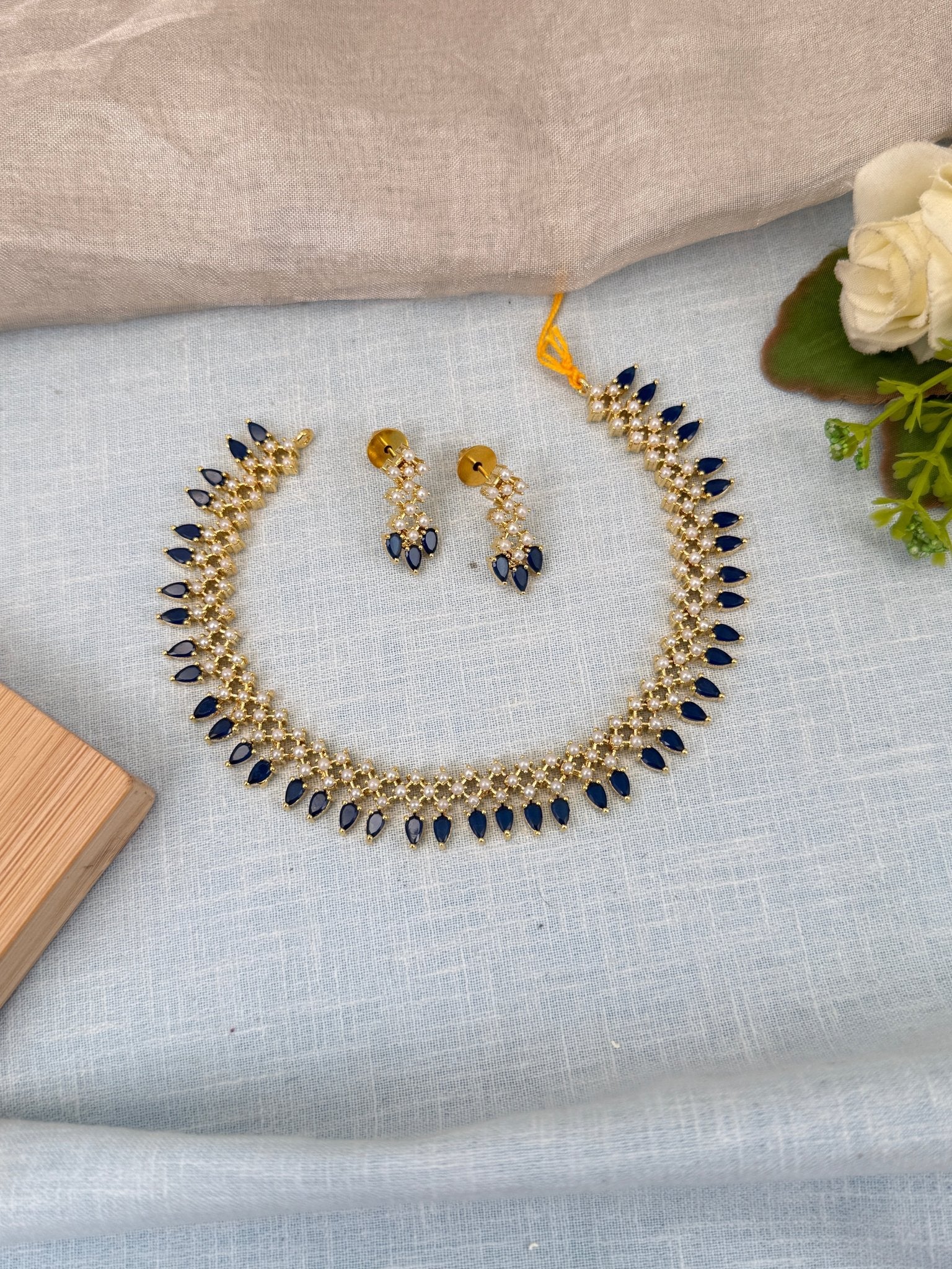 Royal Pearl Stone Short Necklace Set 559 - Mahilas